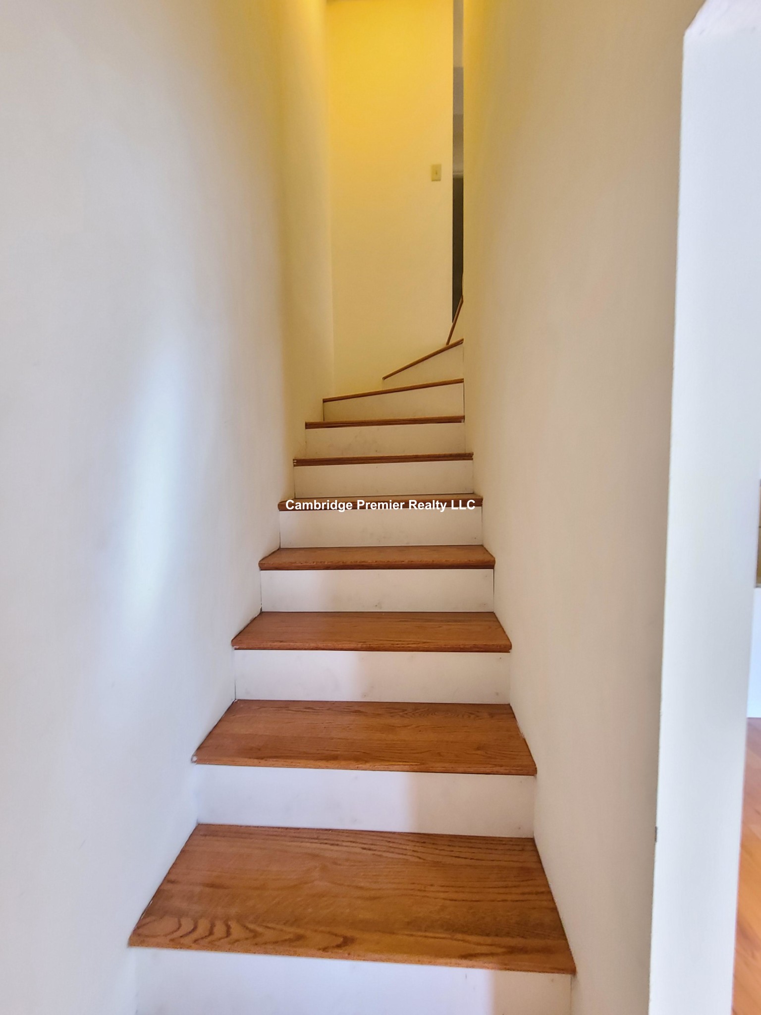 373 Highland Ave, Powder House Square