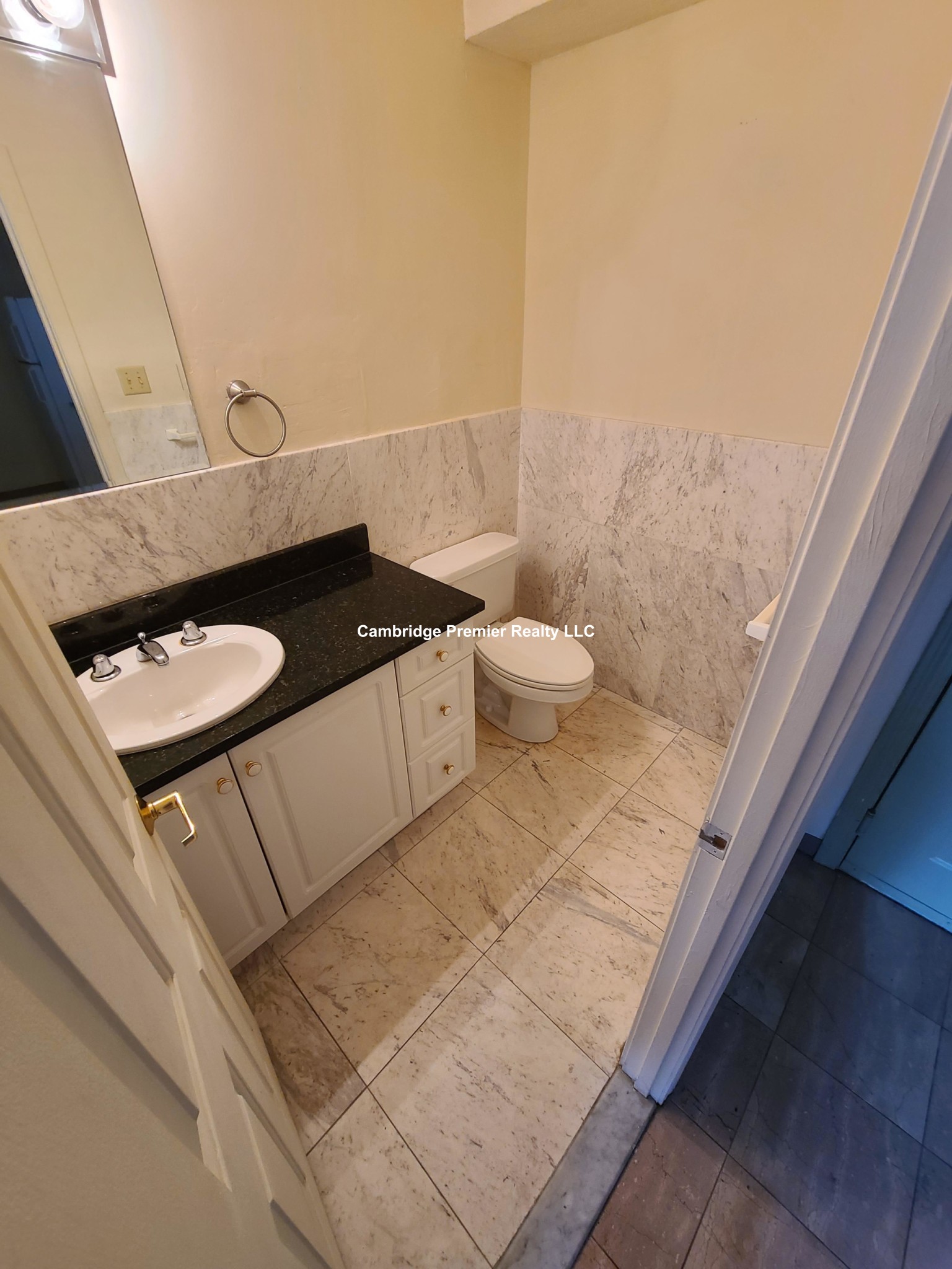 373 Highland Ave, Powder House Square