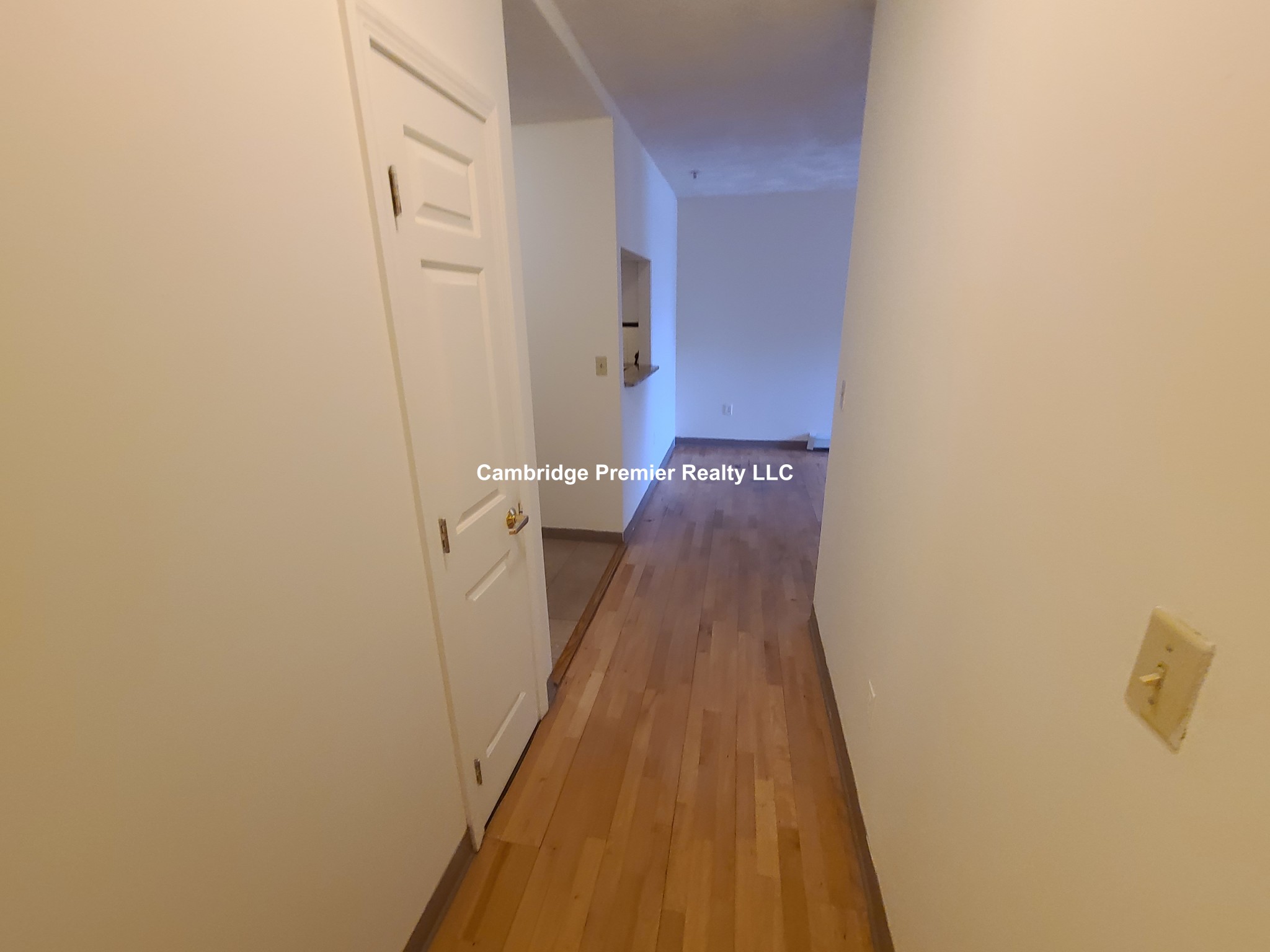 https://ygl-photos.s3.us-west-004.backblazeb2.com/8756W5f590e8049eb5.jpg