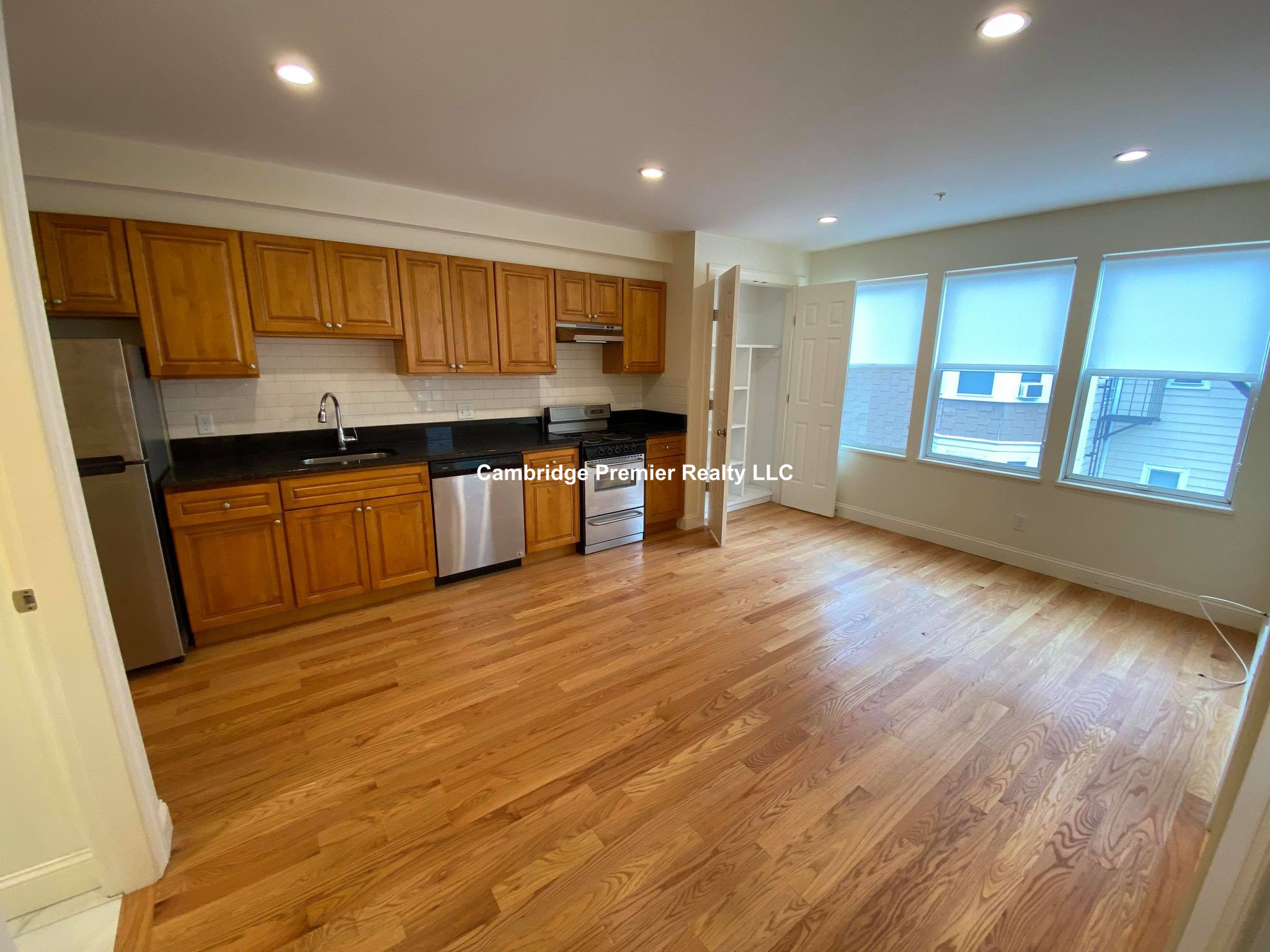 379 Harvard St, Mid-Cambridge