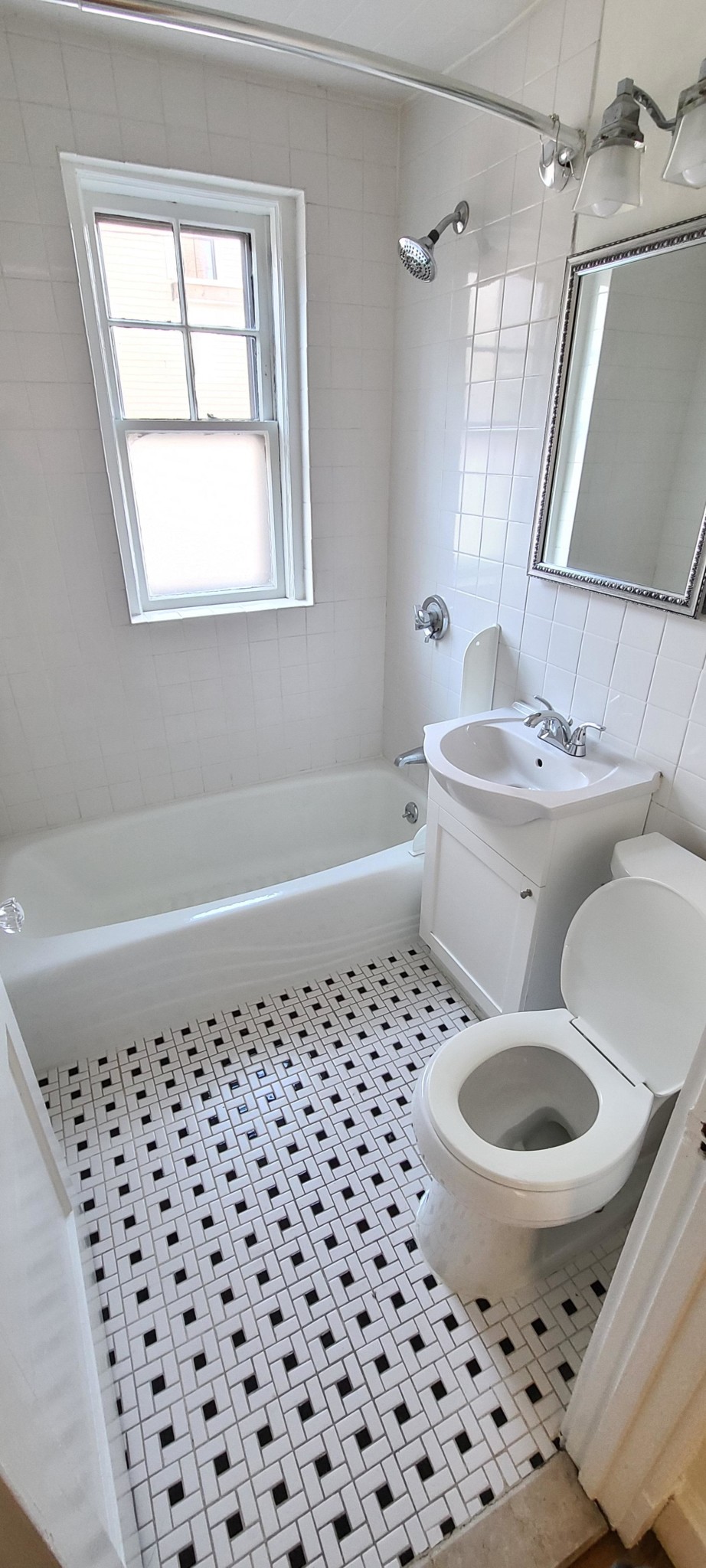 168 Norfolk St, Cambridgeport