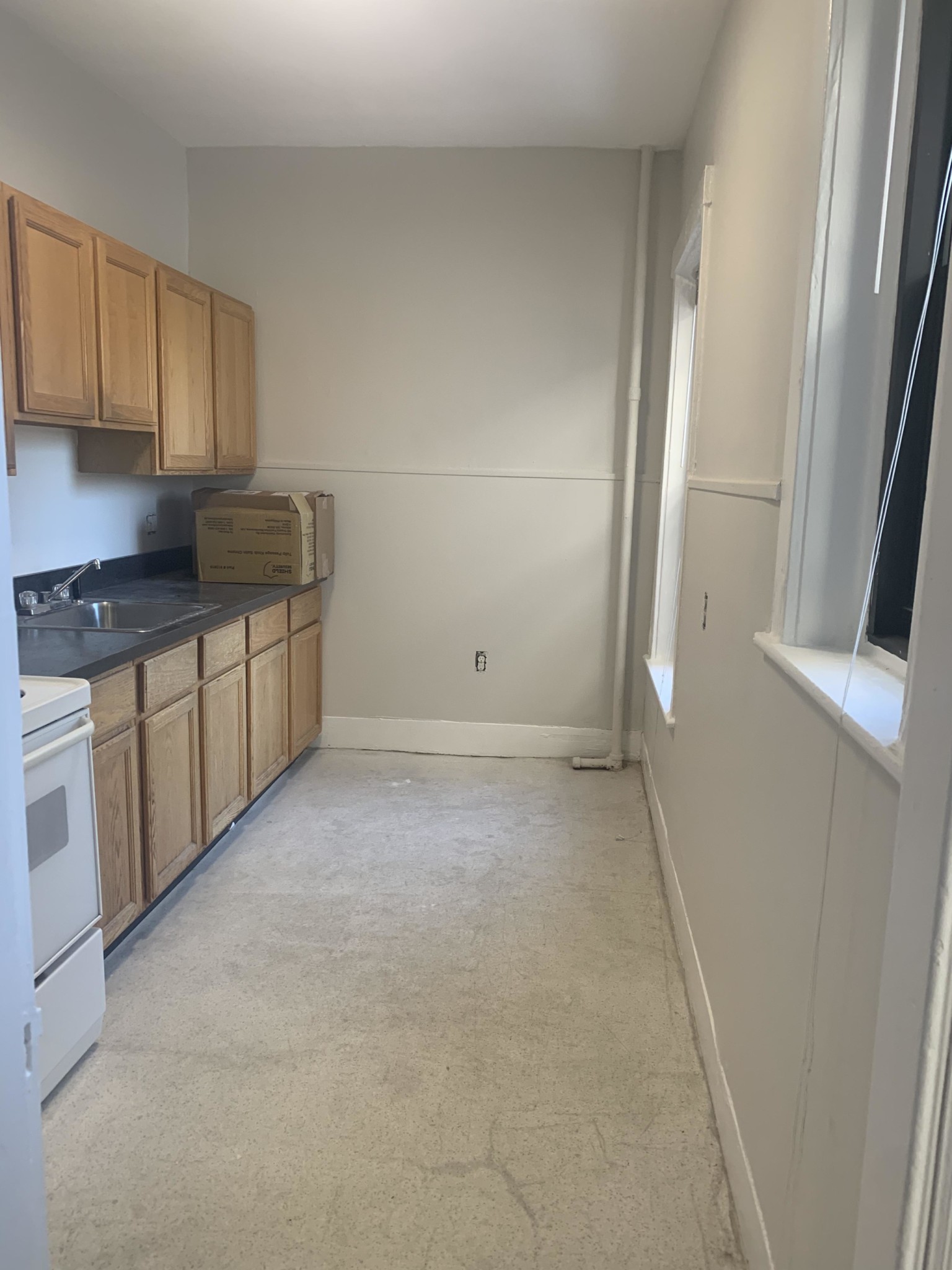 1039 Massachusetts Ave, Central Square