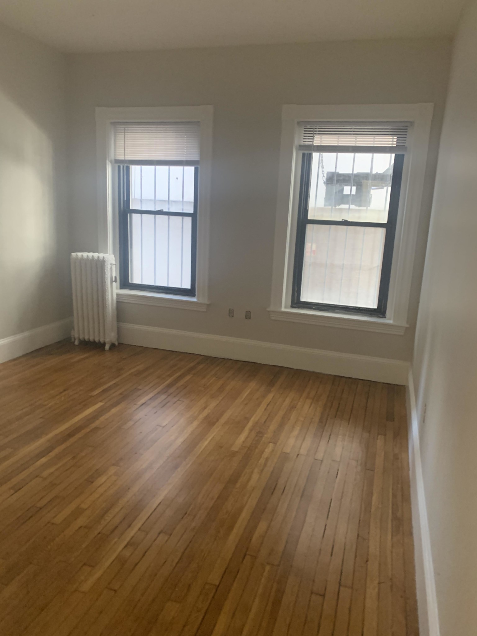 1039 Massachusetts Ave, Central Square