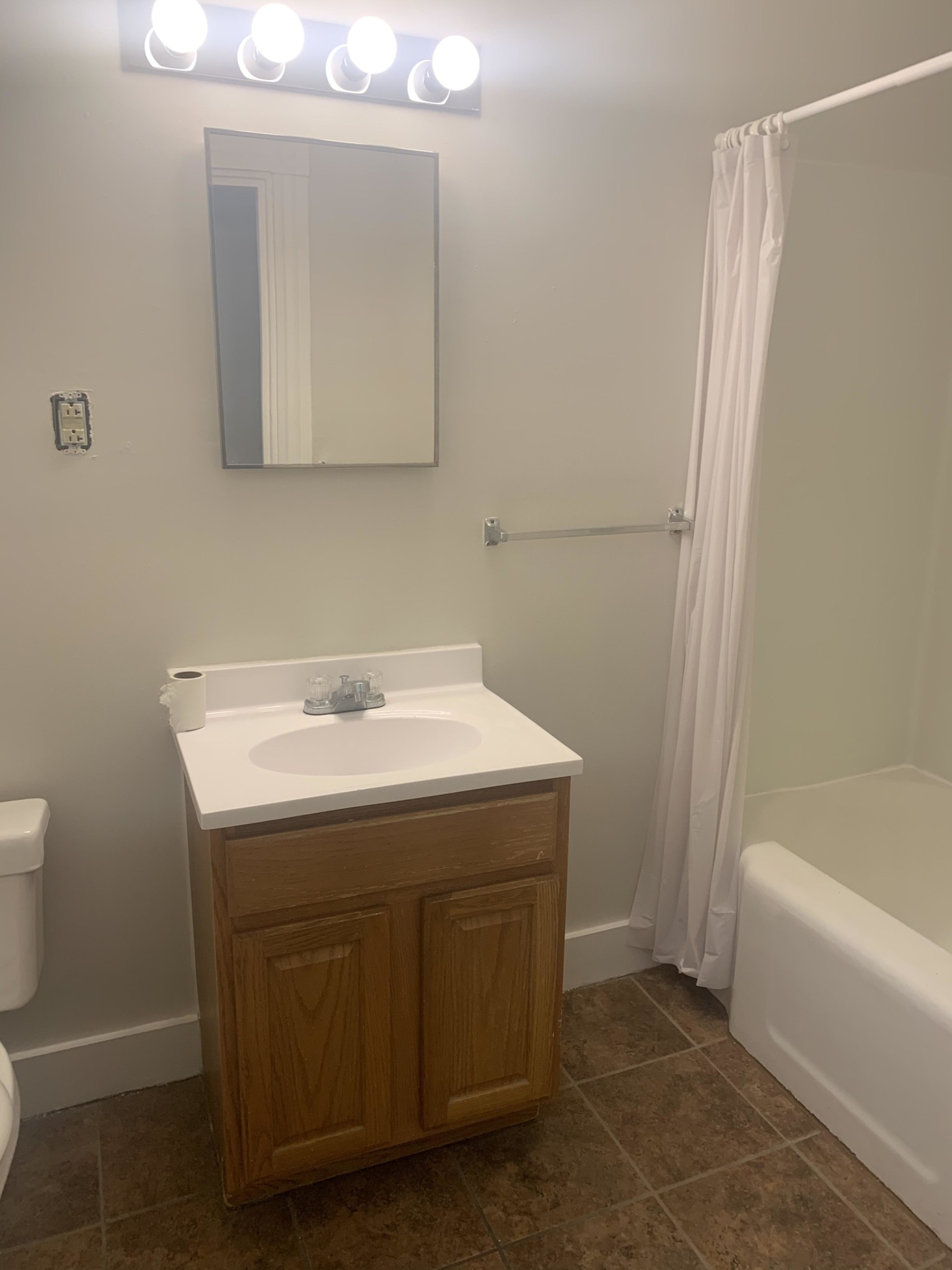 1039 Massachusetts Ave, Central Square