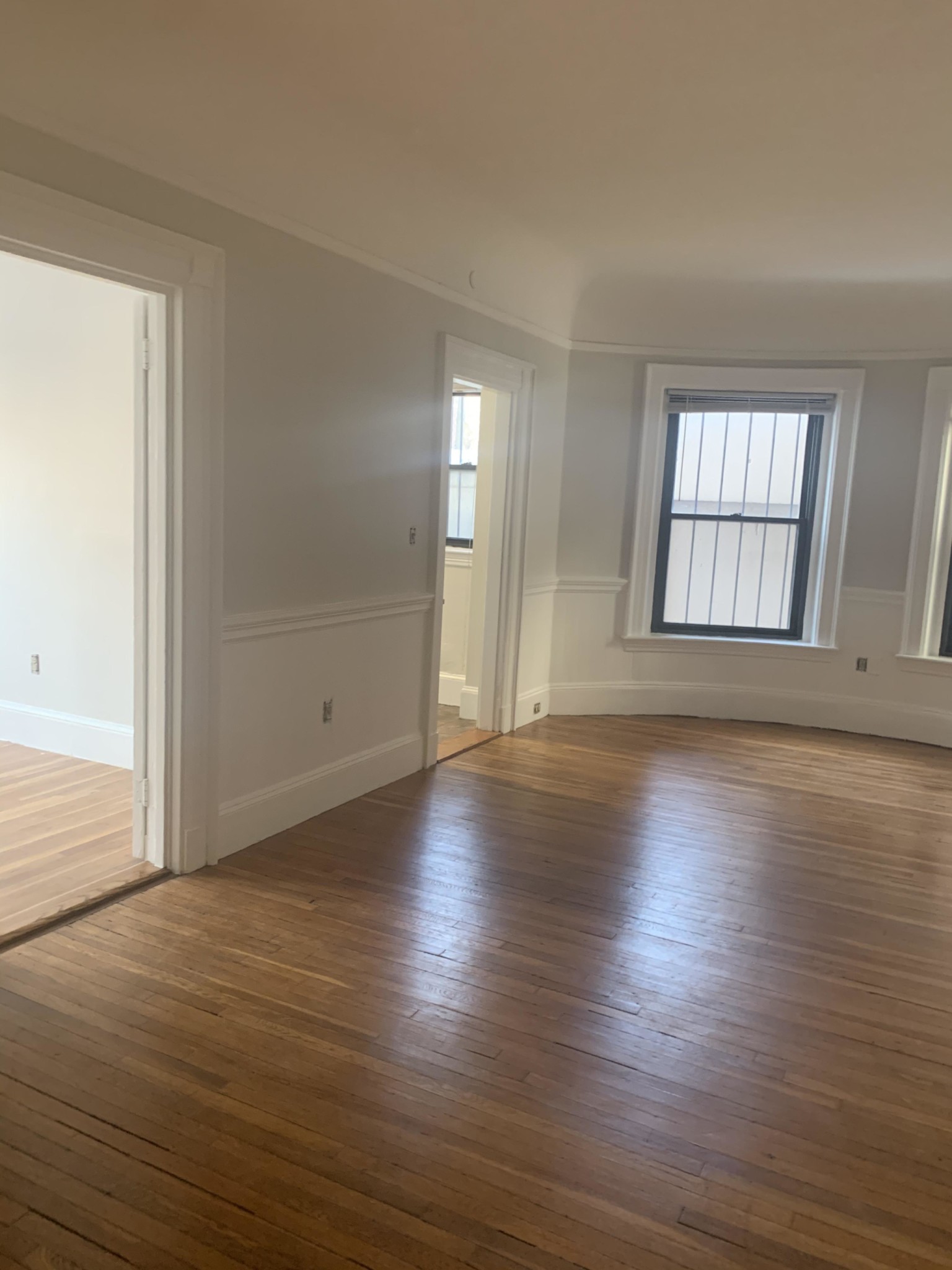 1039 Massachusetts Ave, Central Square