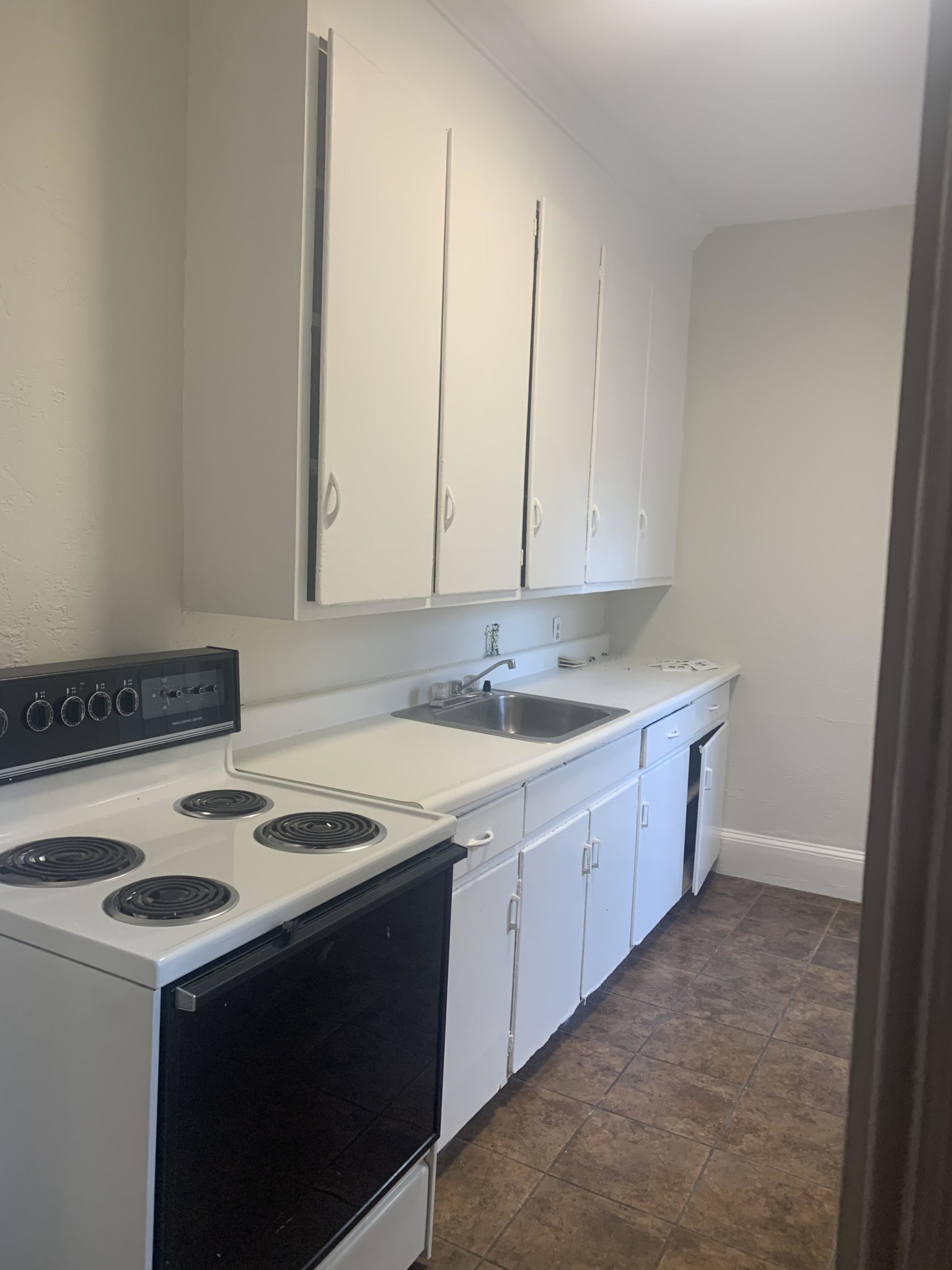 1039 Massachusetts Ave, Central Square