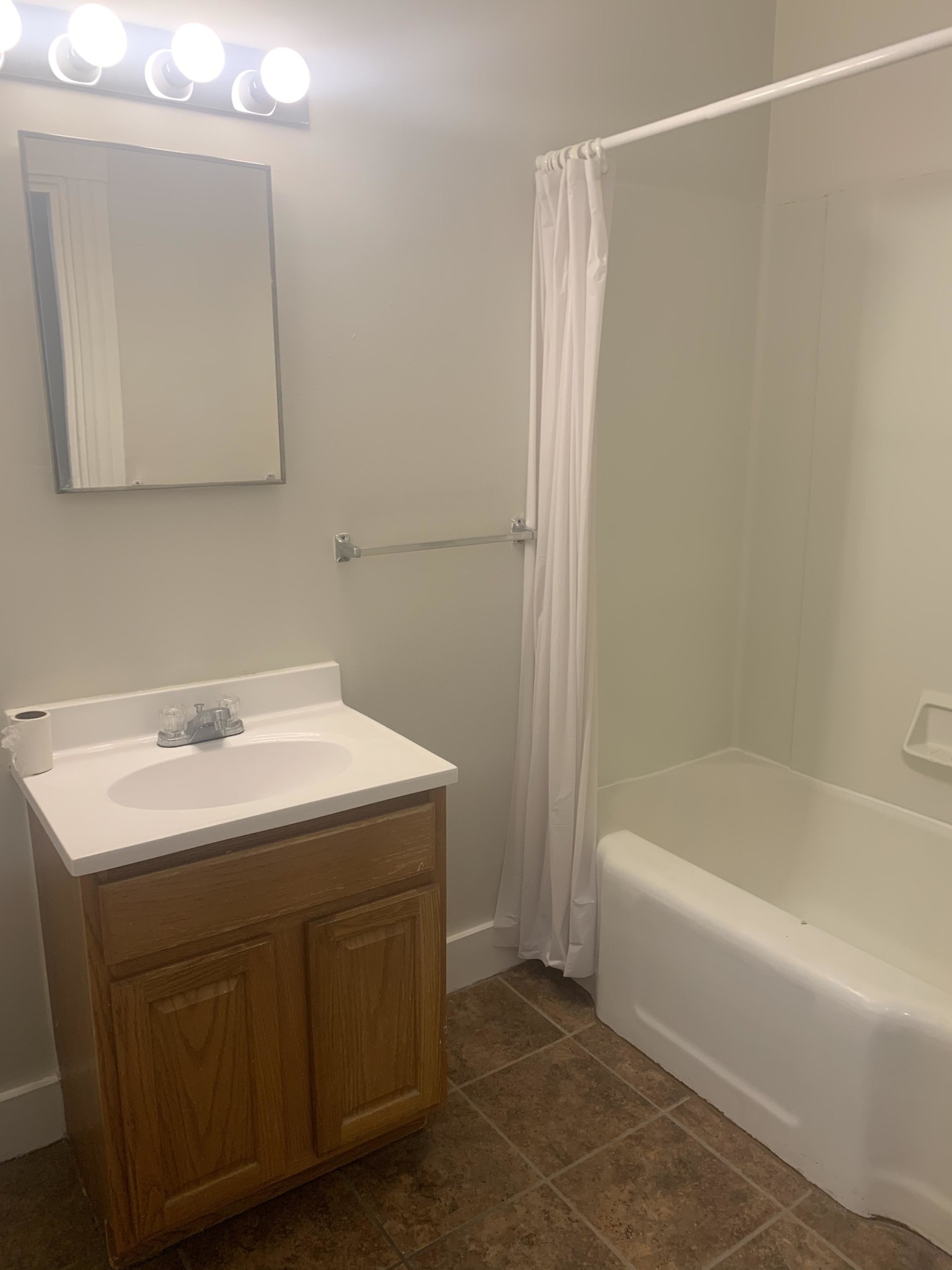 1039 Massachusetts Ave, Central Square