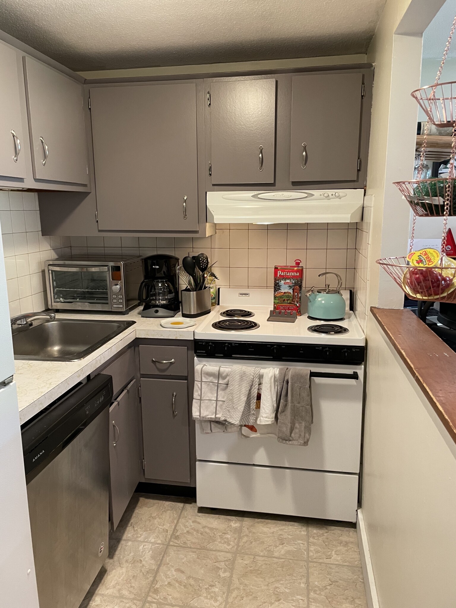 102 Alpine St, Powder House Square