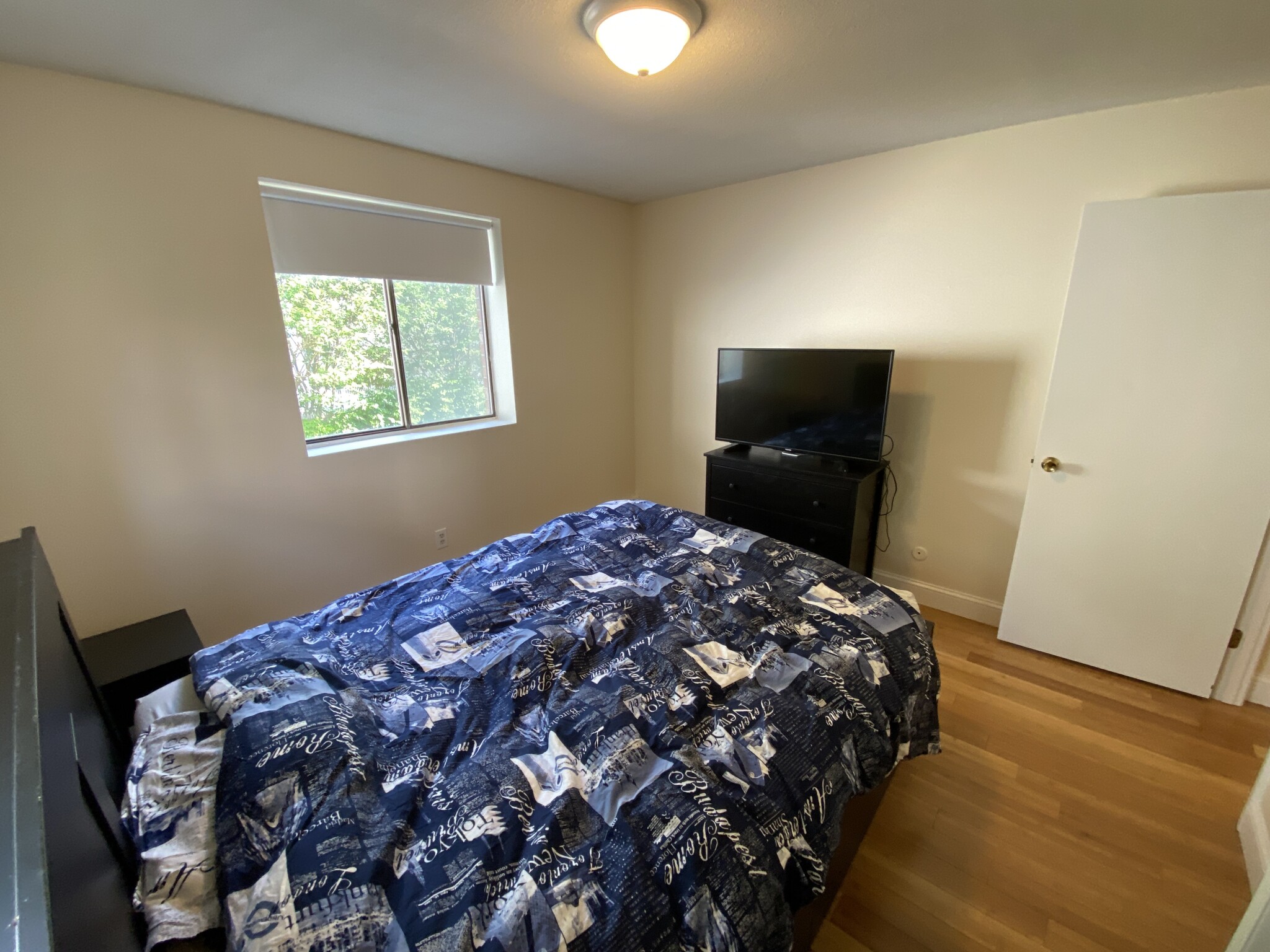 12 Cameron Ave, Teele Square