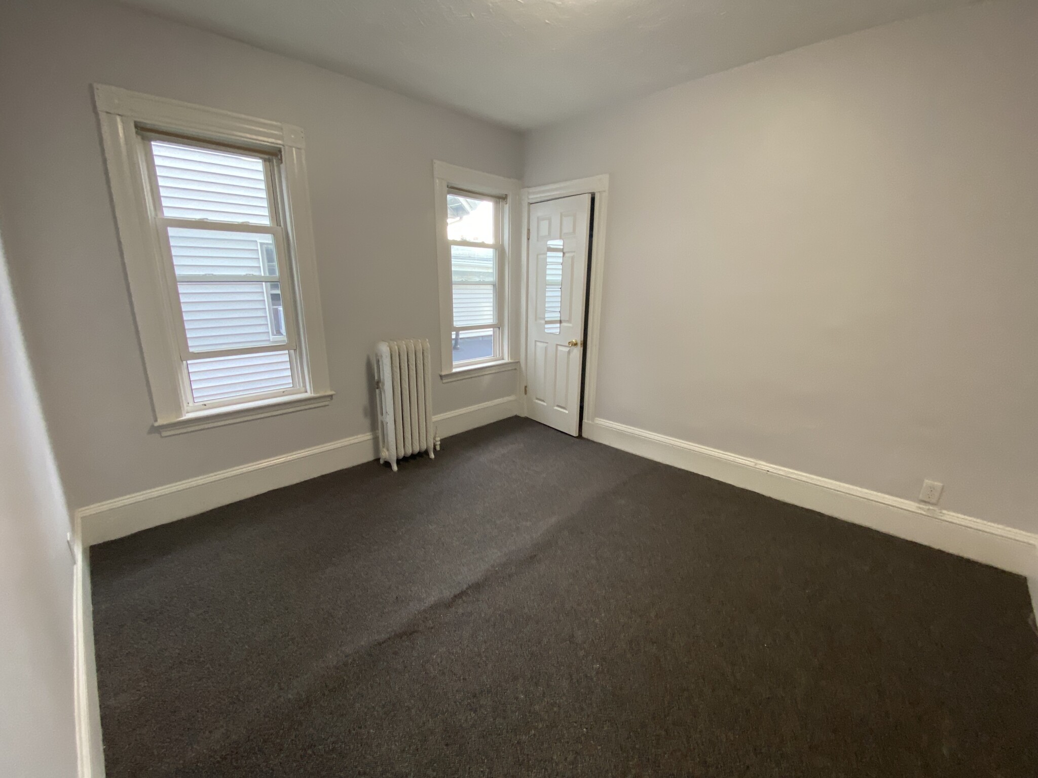 3 bed, 1 bath apartment for rent at 33 Everett Ave Unit 2, East Somerville — photo 11 of 17