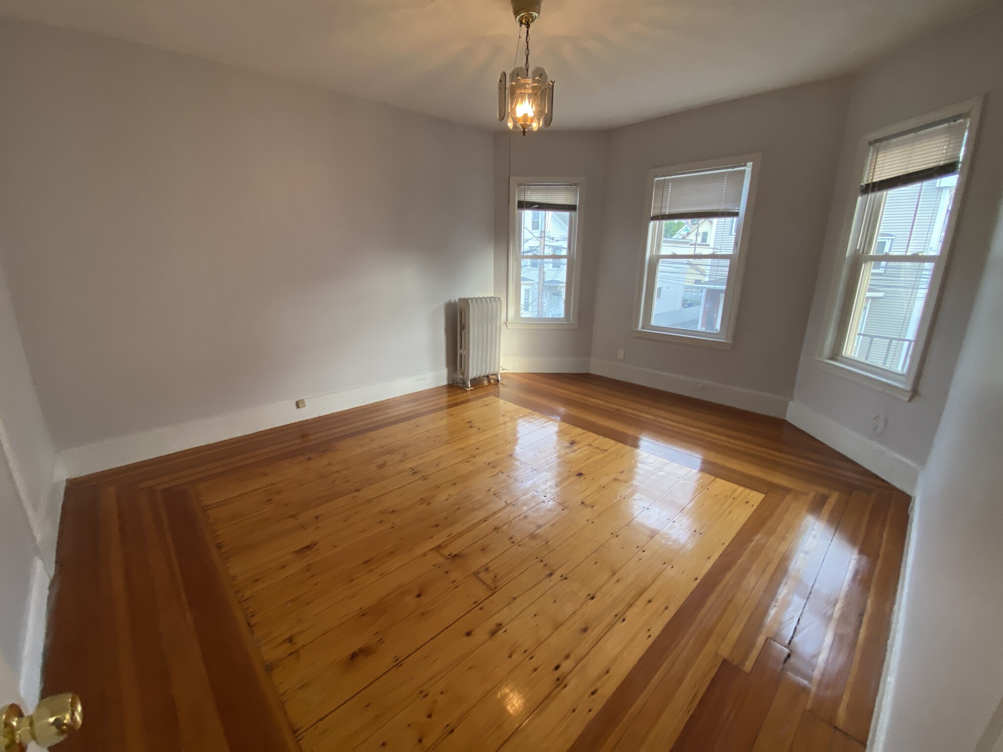 3 bed, 1 bath apartment for rent at 33 Everett Ave Unit 2, East Somerville — photo 15 of 17