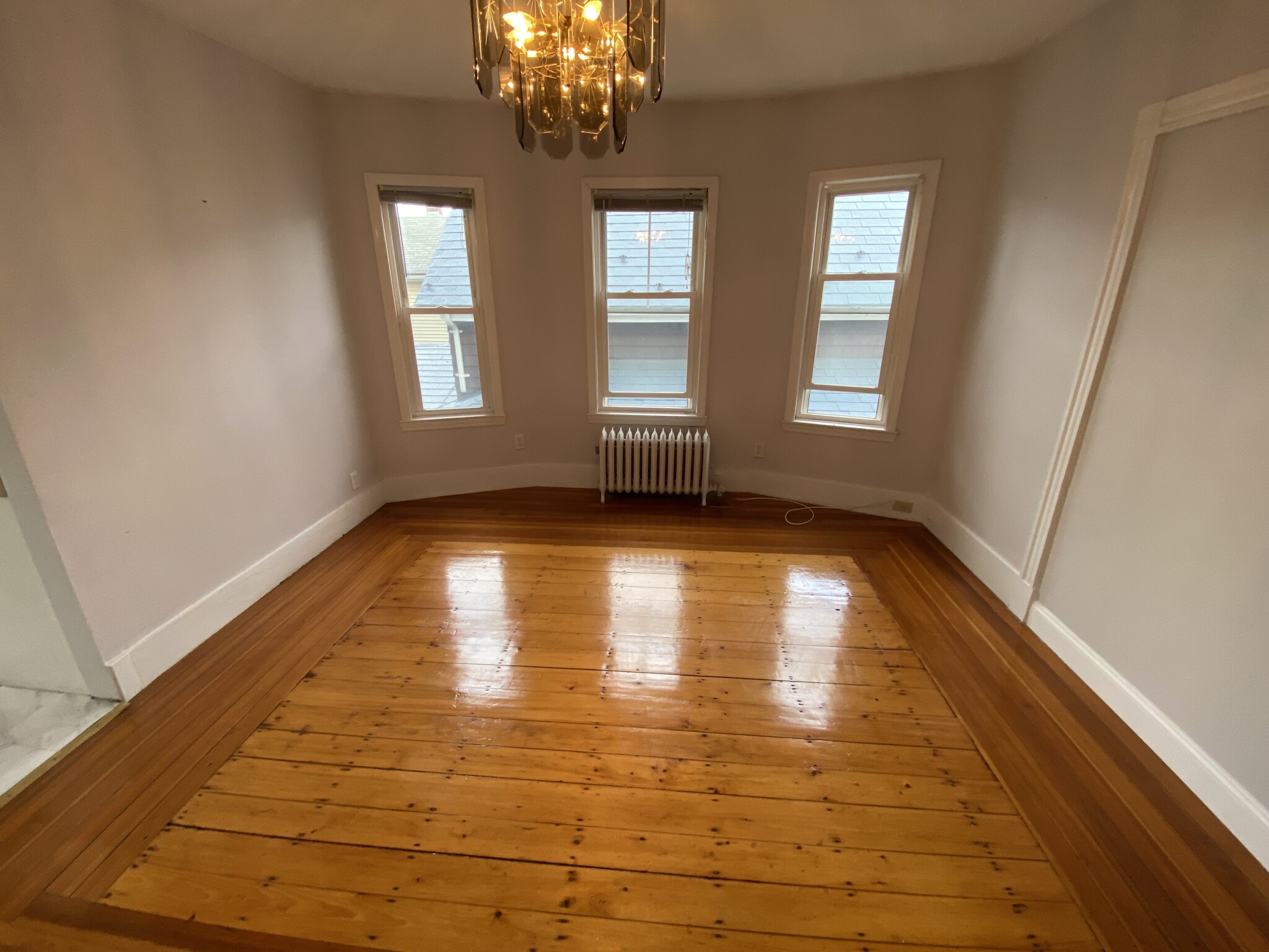 3 bed, 1 bath apartment for rent at 33 Everett Ave Unit 2, East Somerville