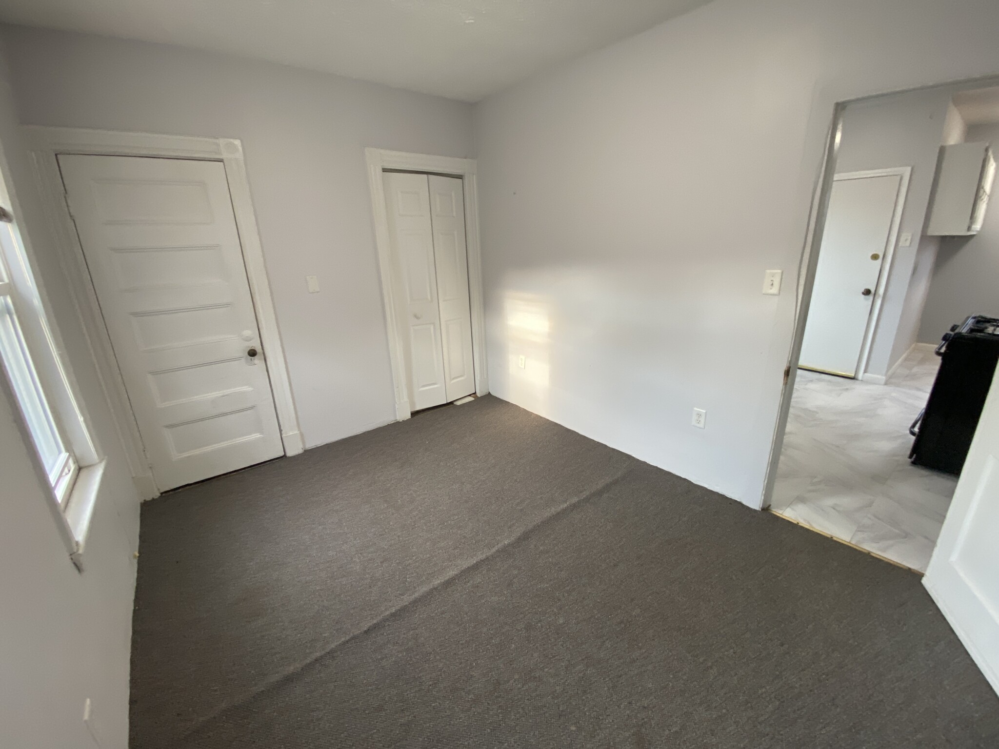 3 bed, 1 bath apartment for rent at 33 Everett Ave Unit 2, East Somerville — photo 10 of 17