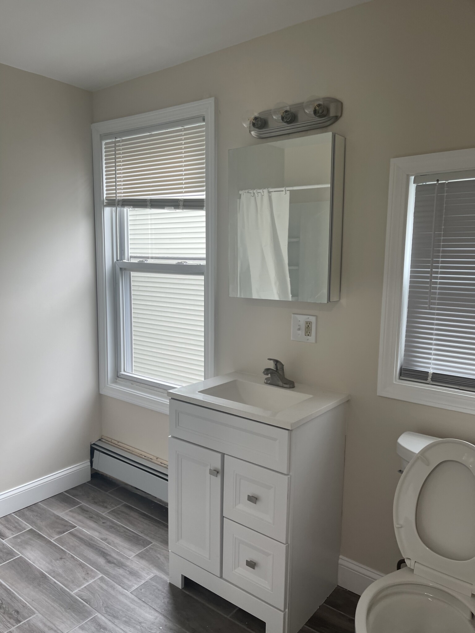 237 Columbia St, The Port