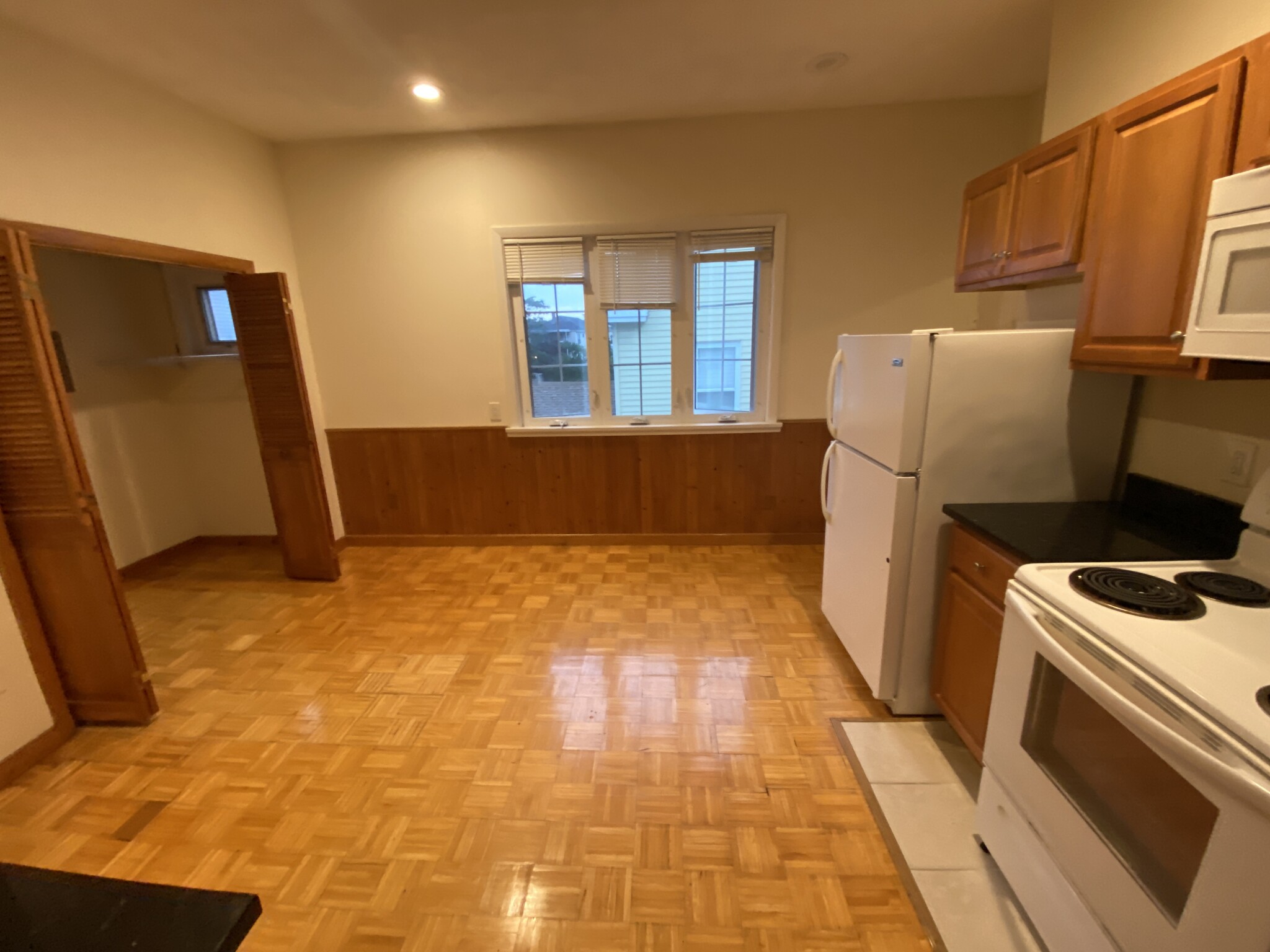 55 Bonair St, East Somerville