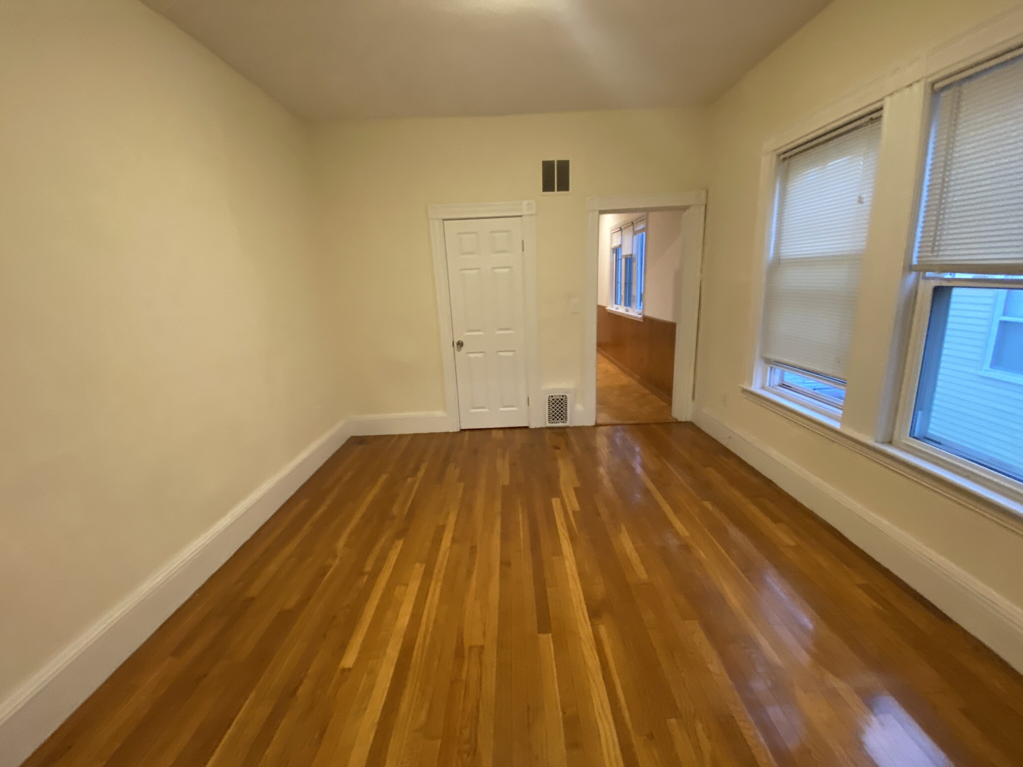 55 Bonair St, East Somerville