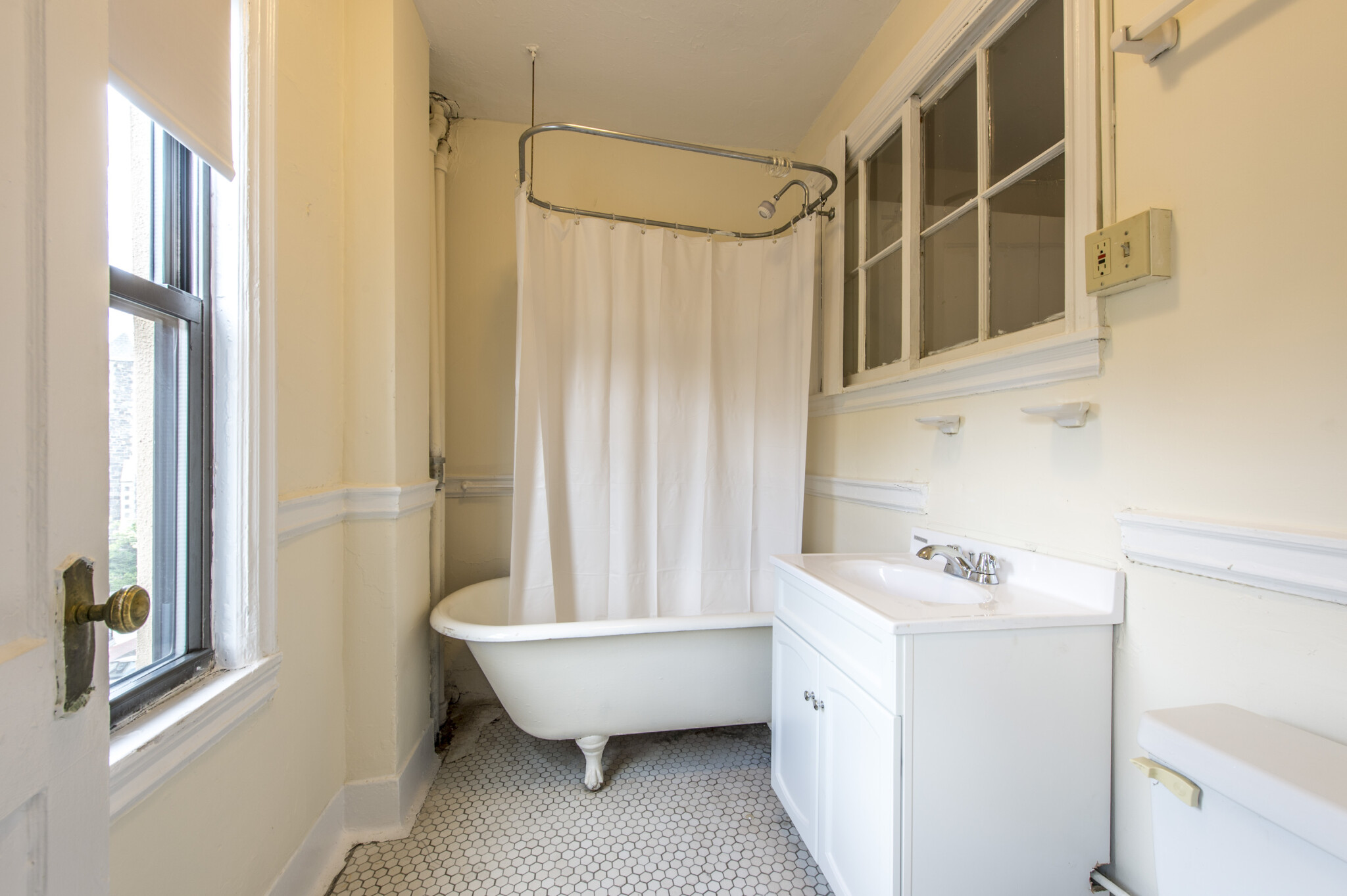 1200 Massachusetts Ave, Harvard Square