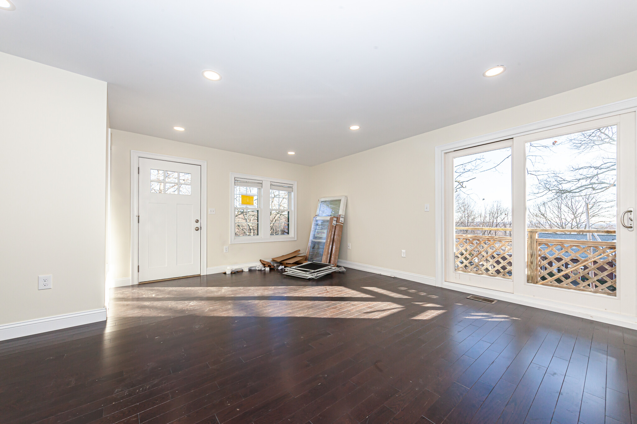 48 Caldwell Rd, West End