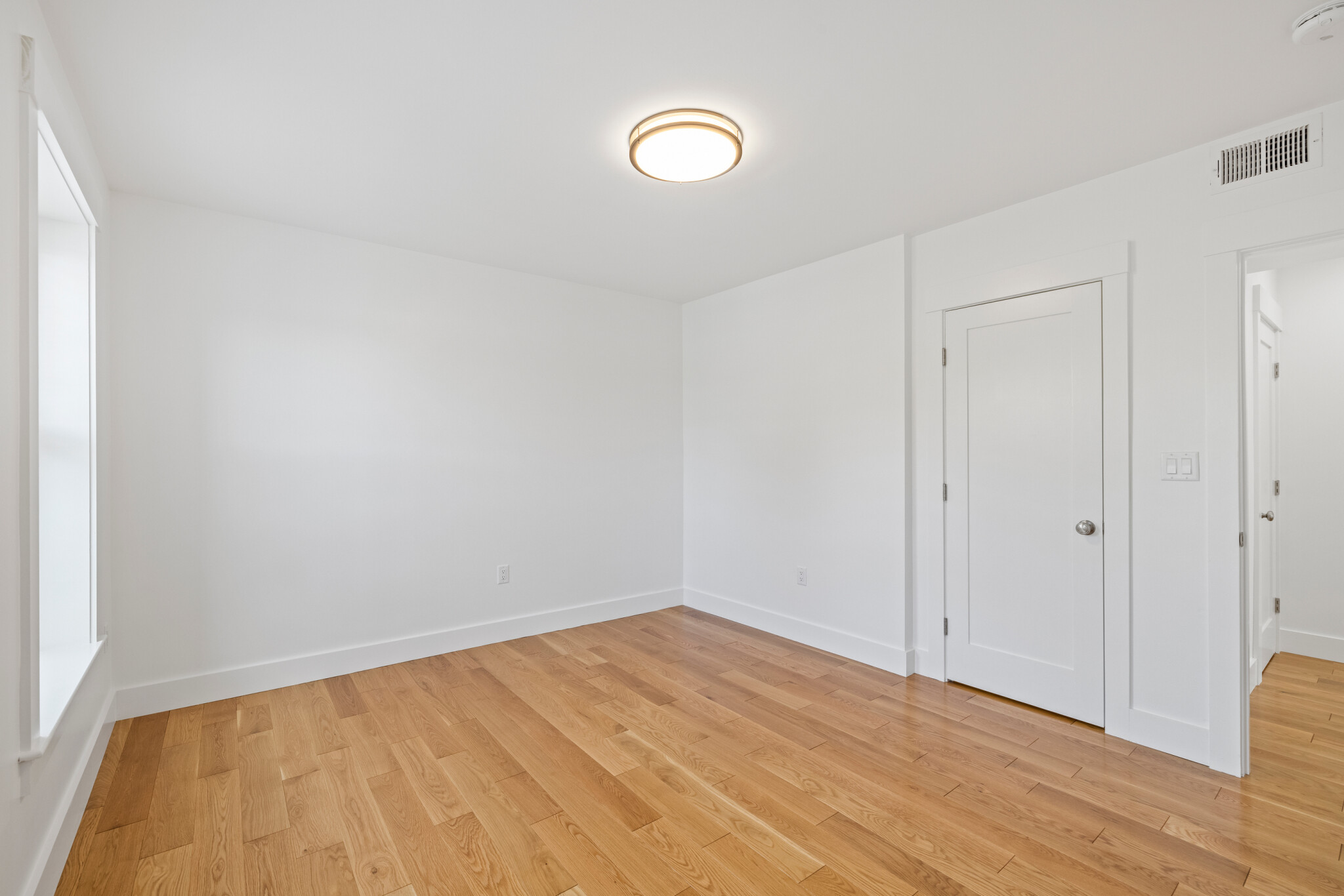 406 Columbia St, Wellington-Harrington