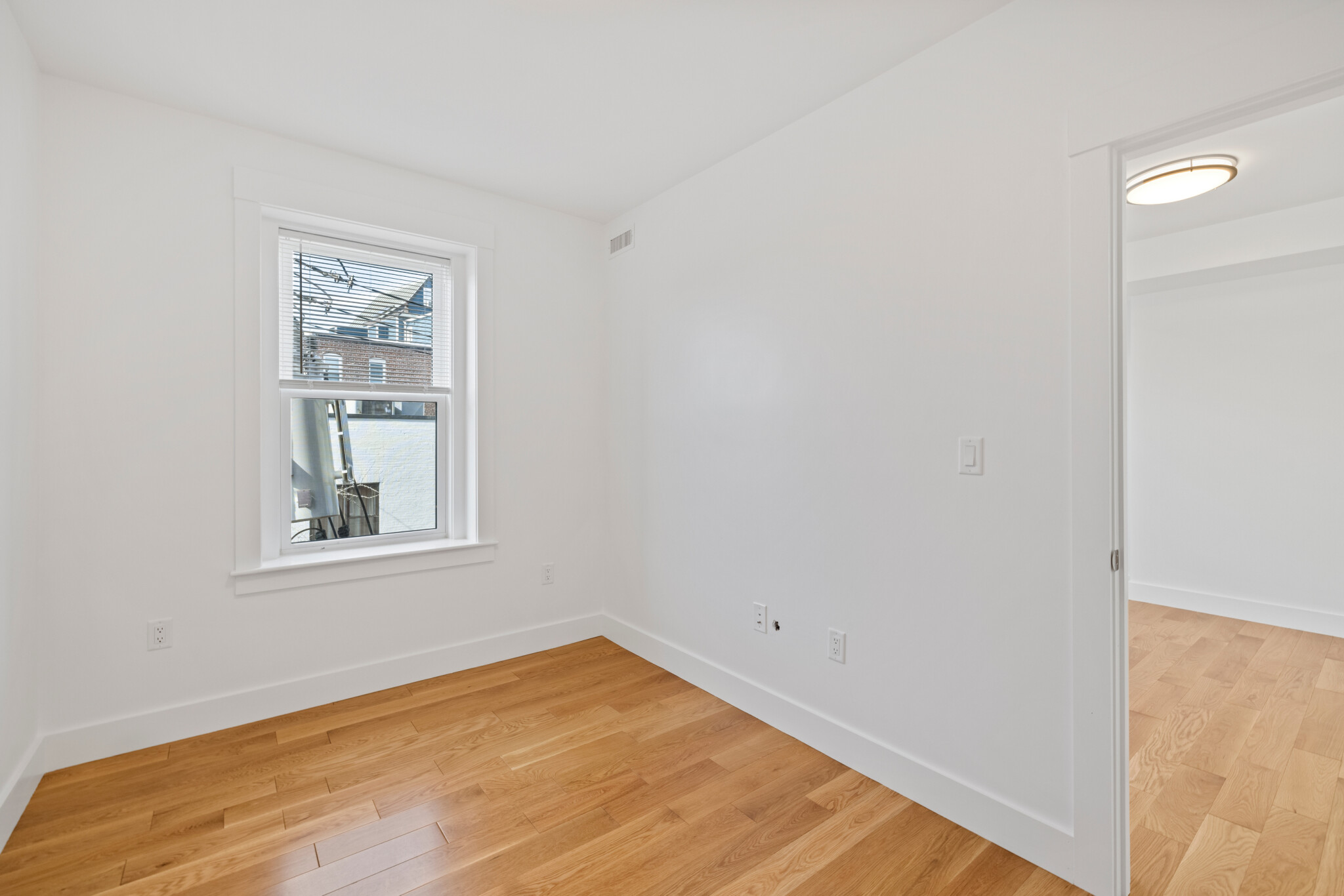 406 Columbia St, Wellington-Harrington