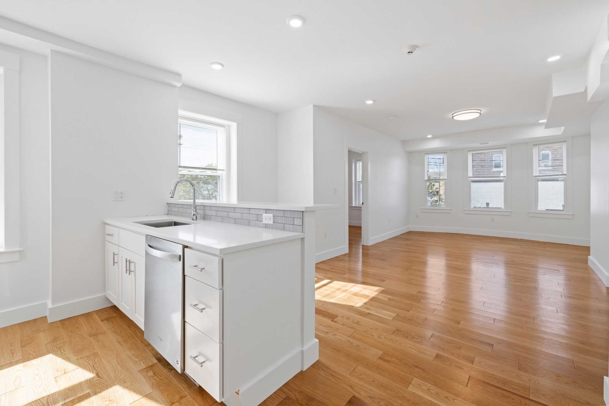 406 Columbia St, Wellington-Harrington