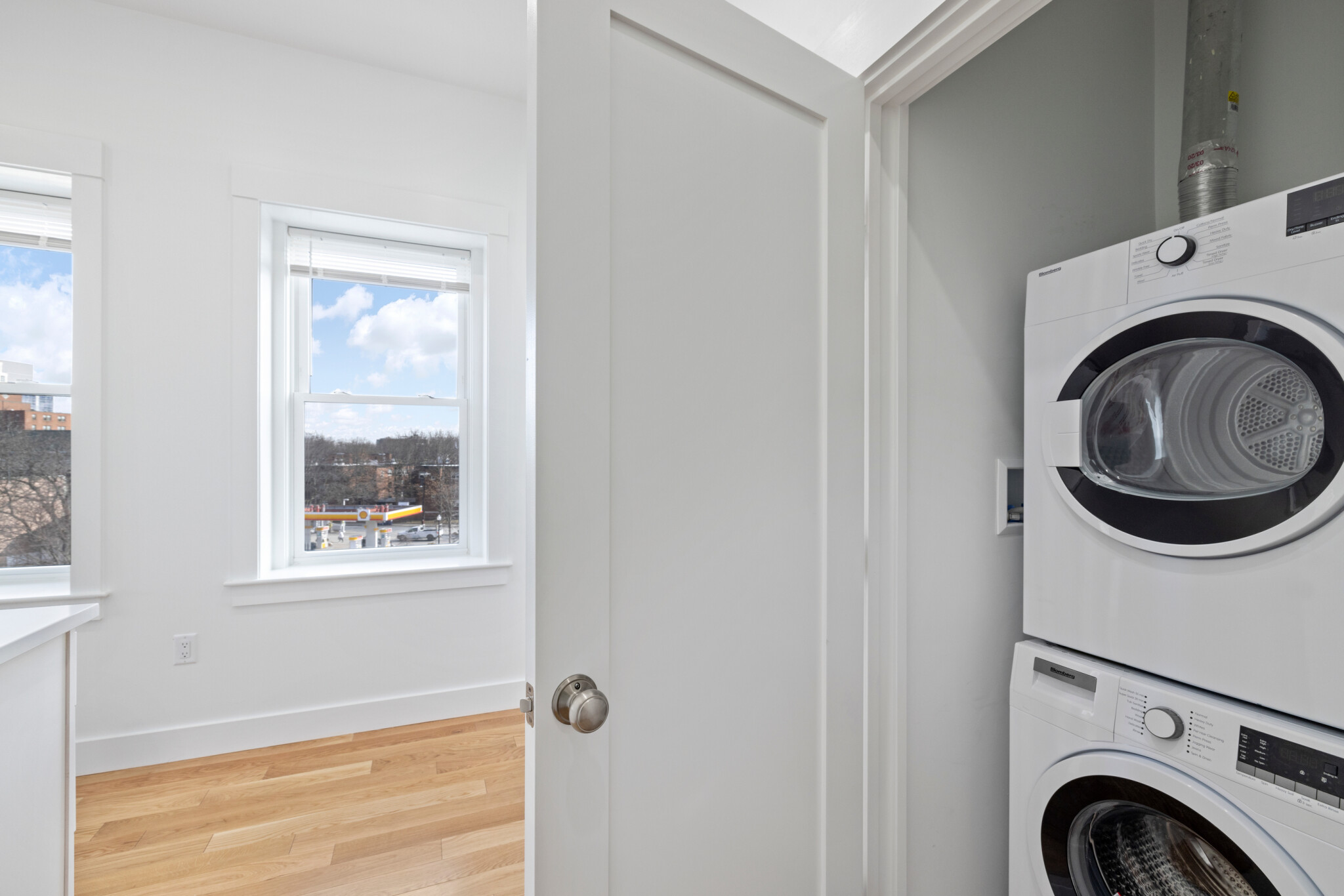 406 Columbia St, Wellington-Harrington