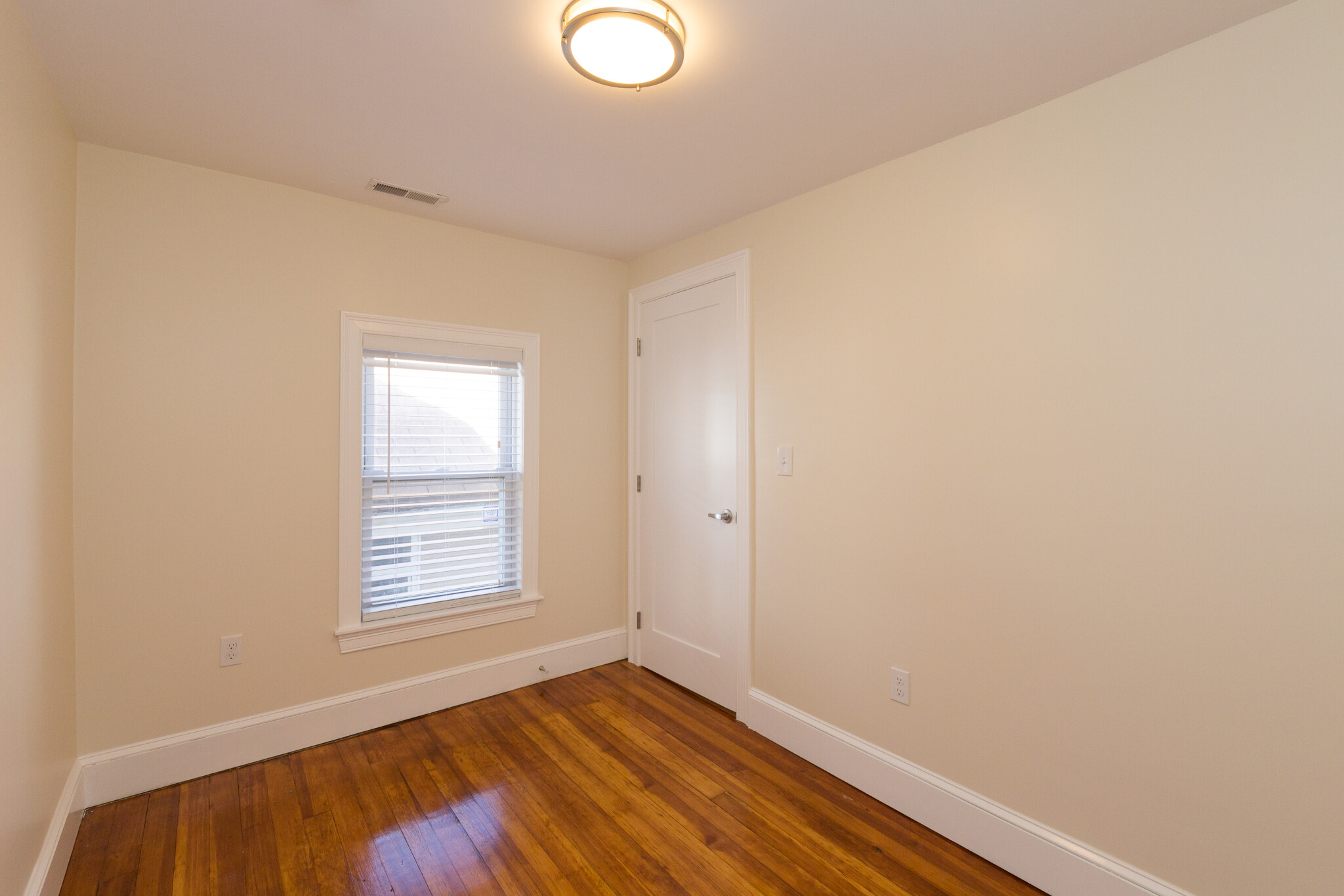 11 Rock Valley Ave, Everett