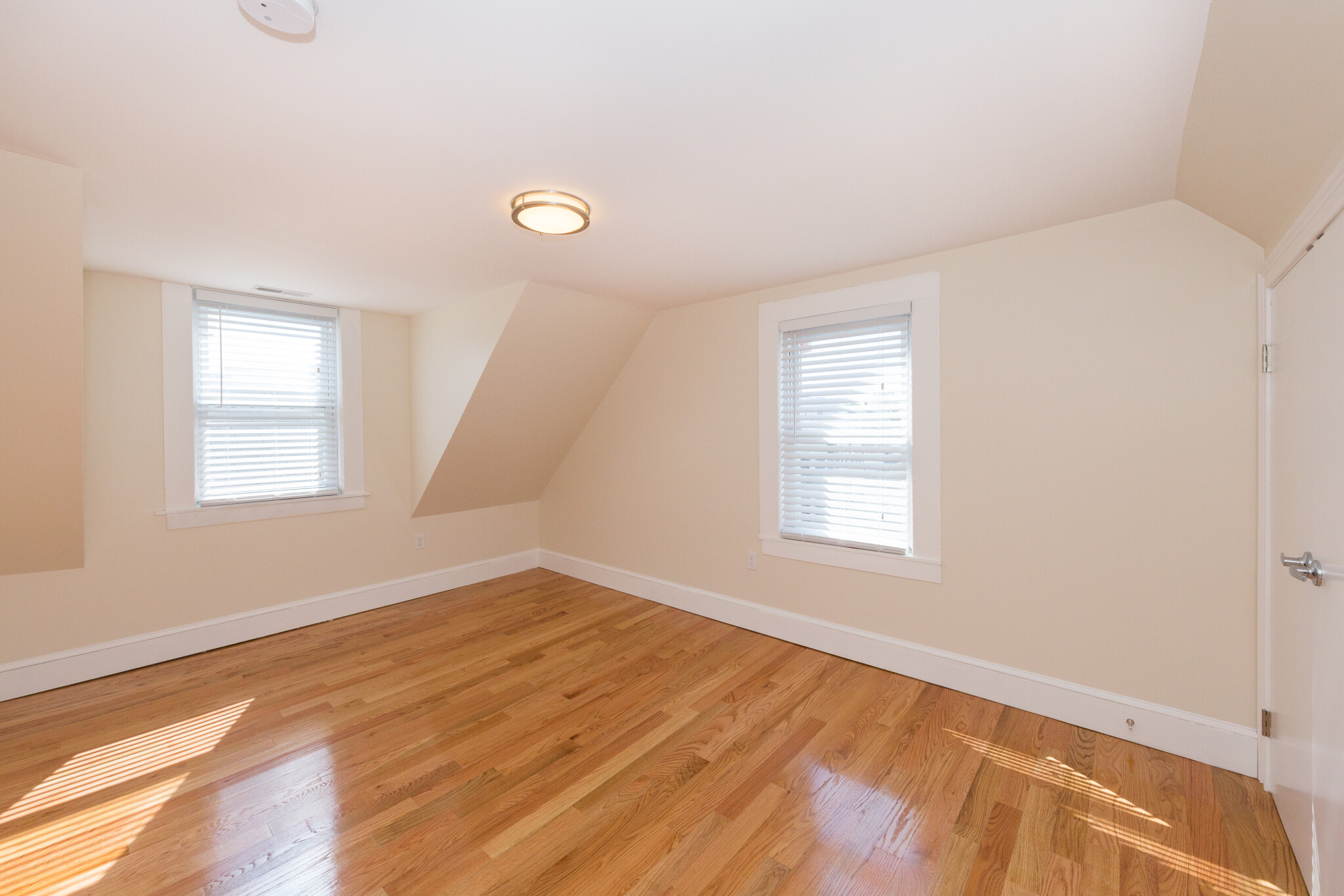 11 Rock Valley Ave, Everett