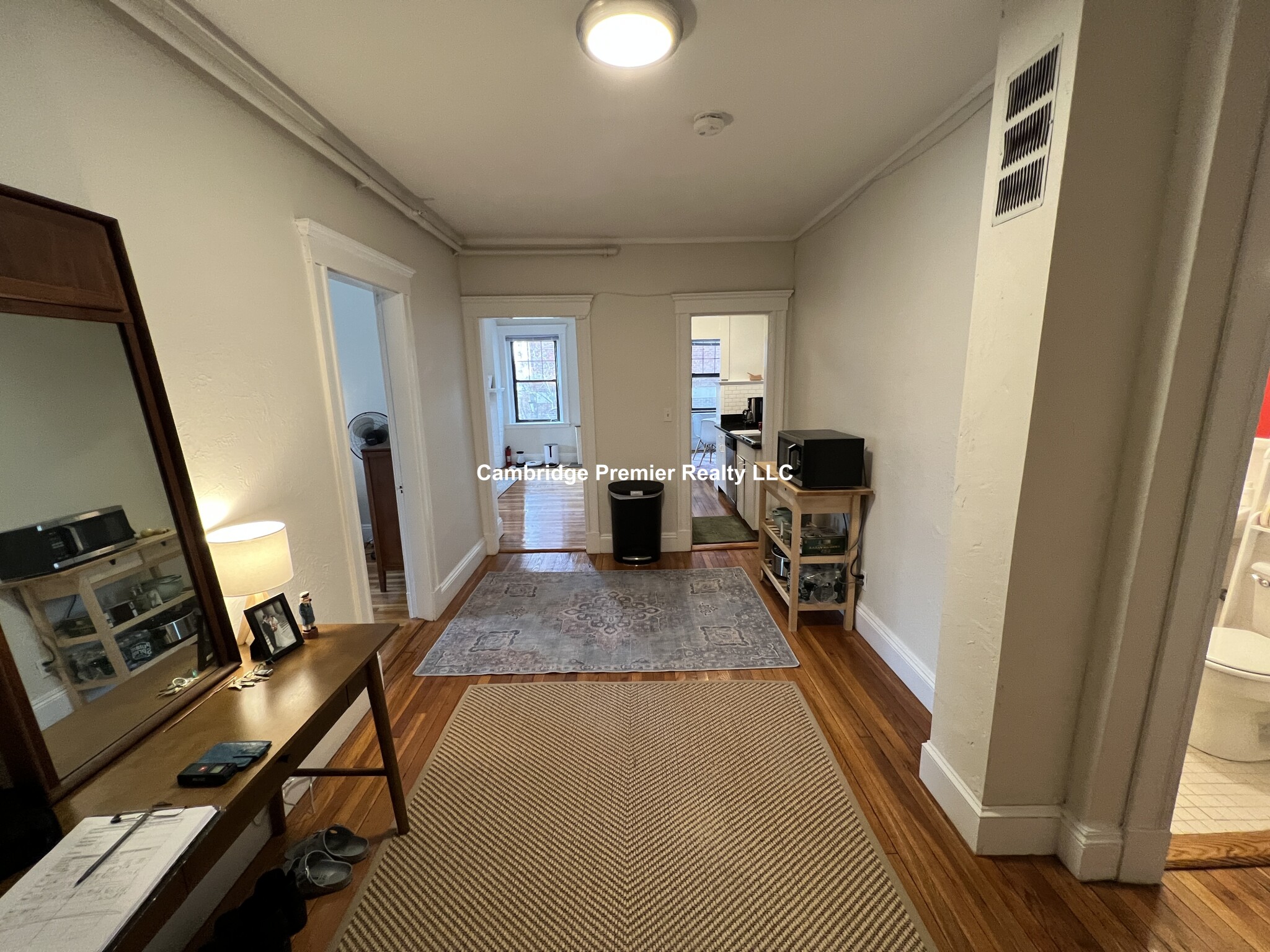 1558 Massachusetts Ave, Neighborhood Nine