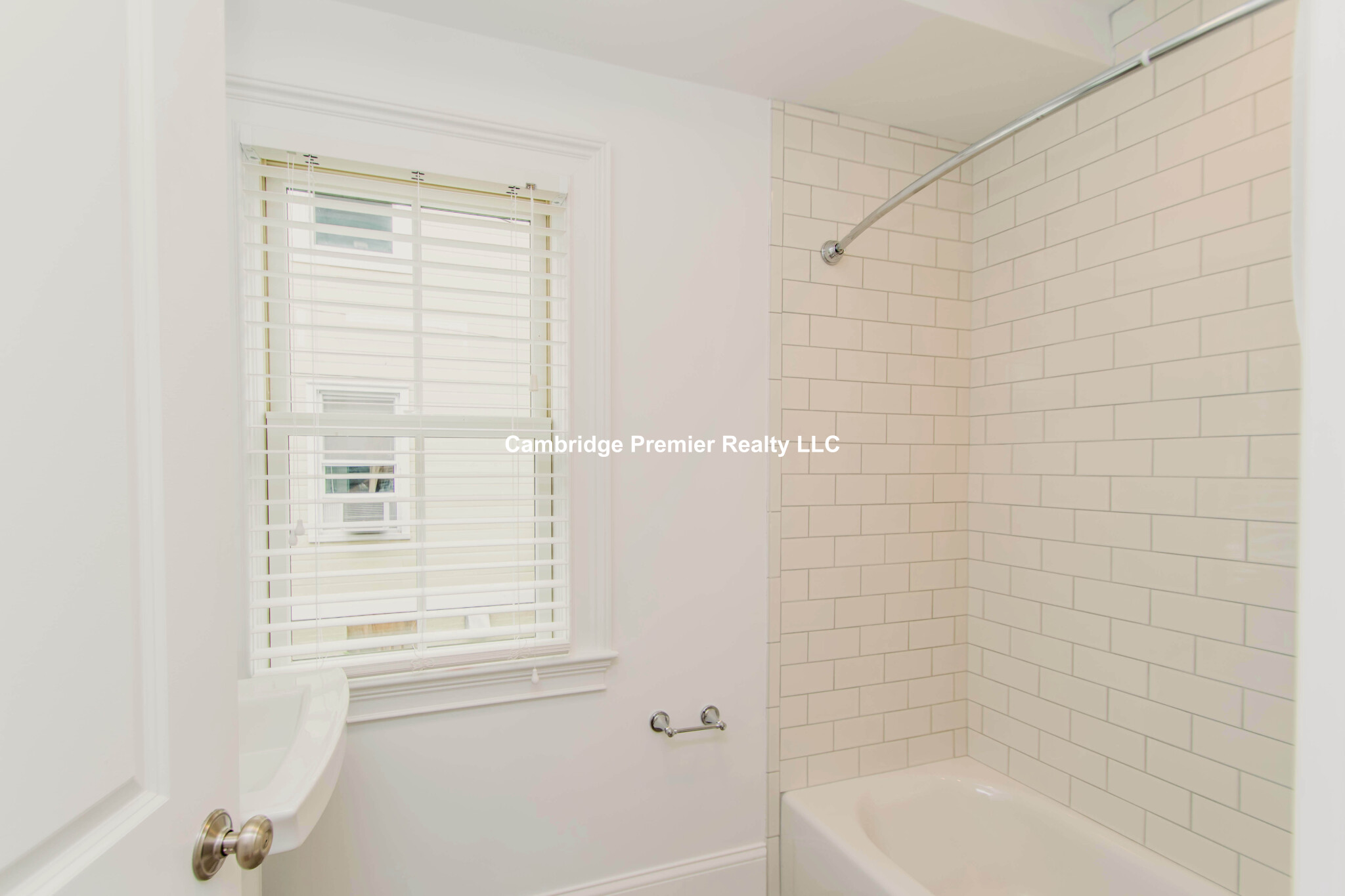 126 Columbia St, The Port