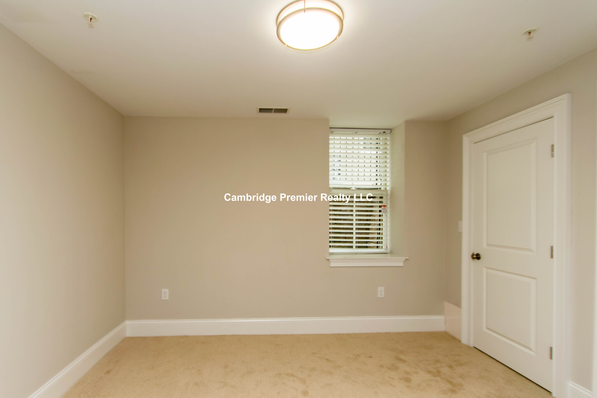 126 Columbia St, The Port