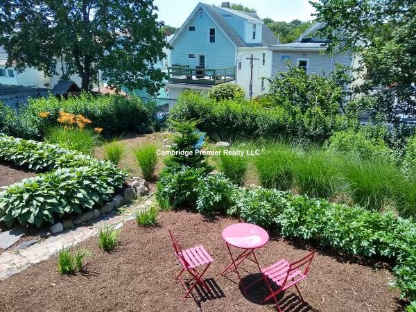 48 Putnam St, Prospect Hill