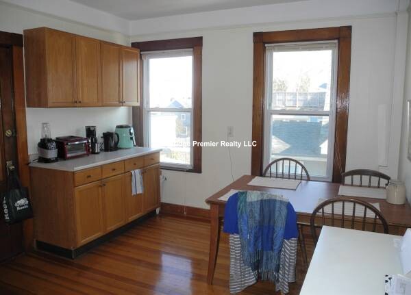 48 Putnam St, Prospect Hill