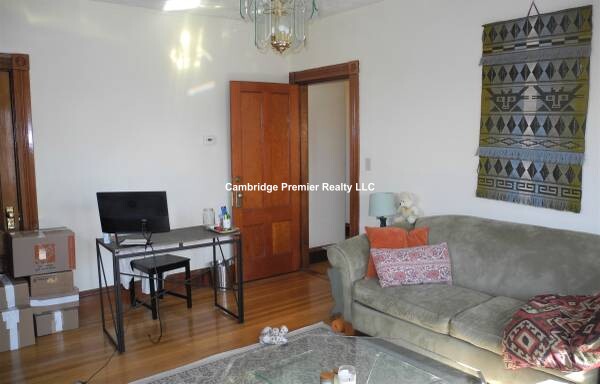 48 Putnam St, Prospect Hill