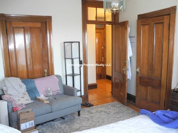 48 Putnam St, Prospect Hill