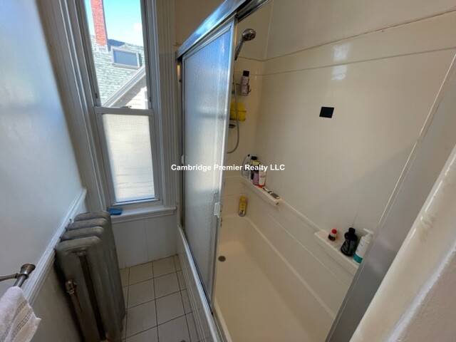 48 Putnam St, Prospect Hill