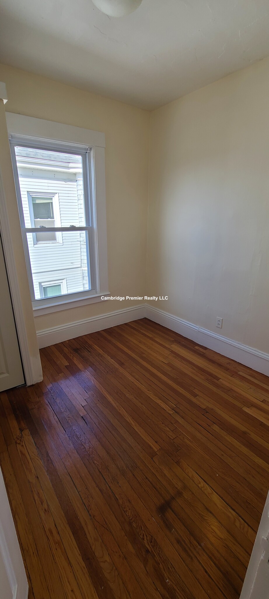 543 Broadway, Magoun Square