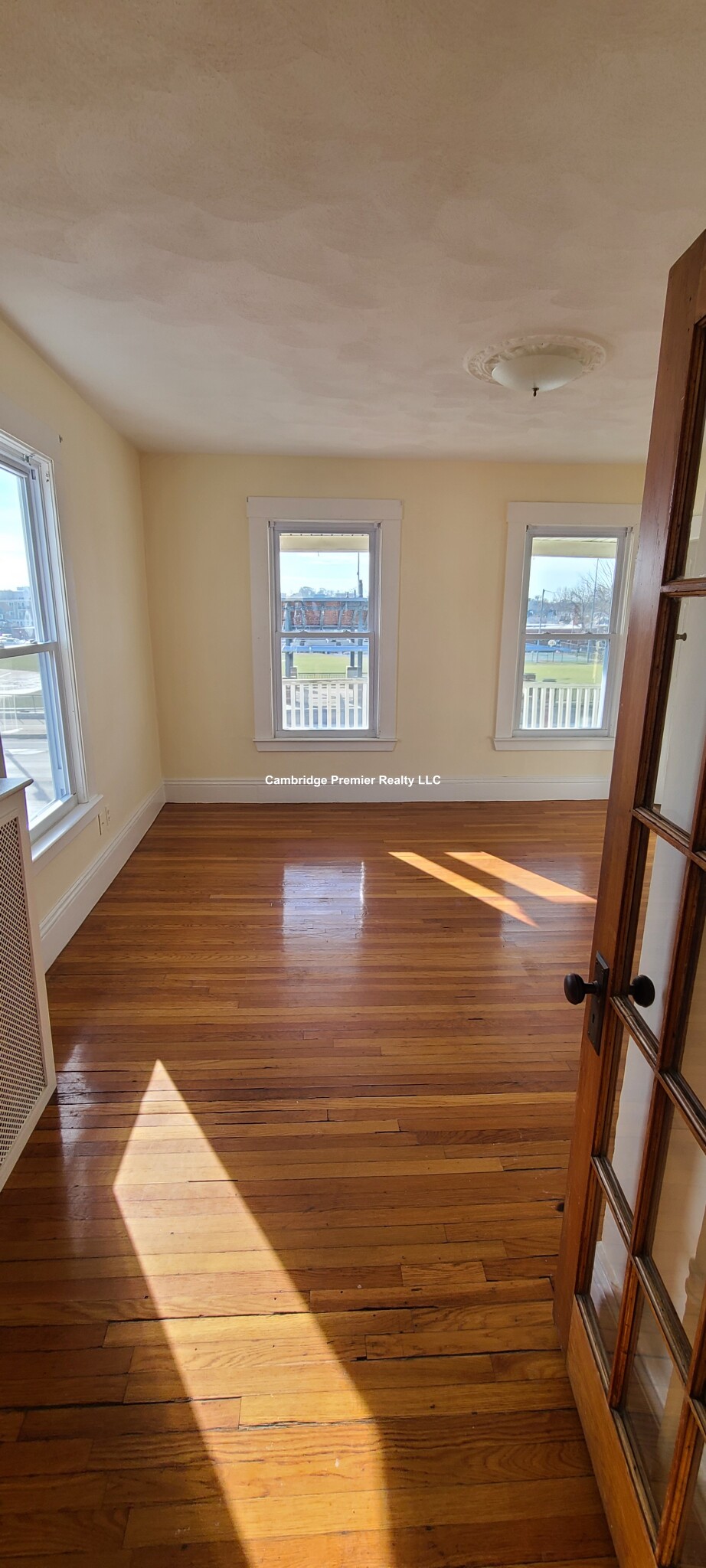 543 Broadway, Magoun Square