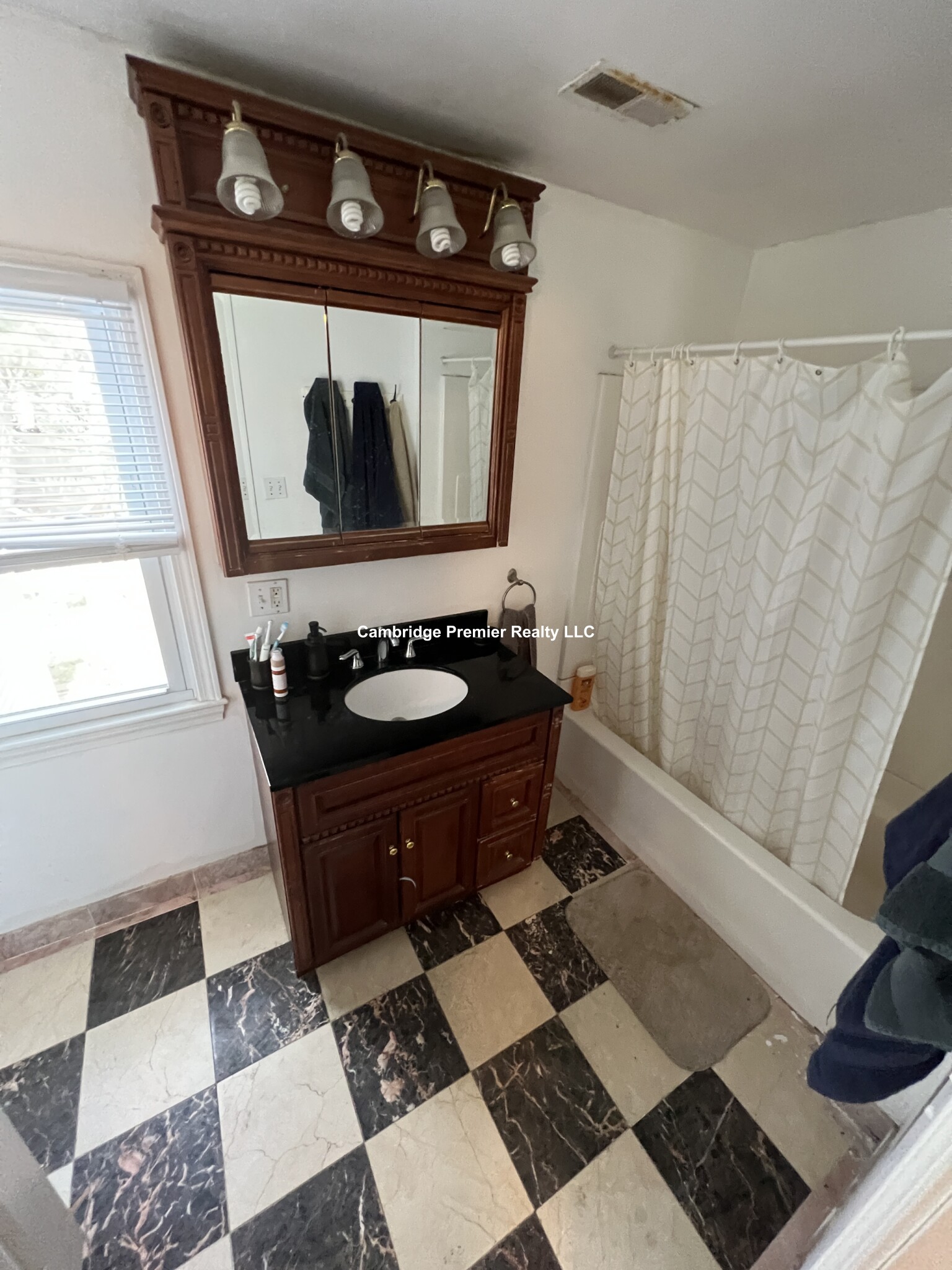 89 Spring St, East Cambridge