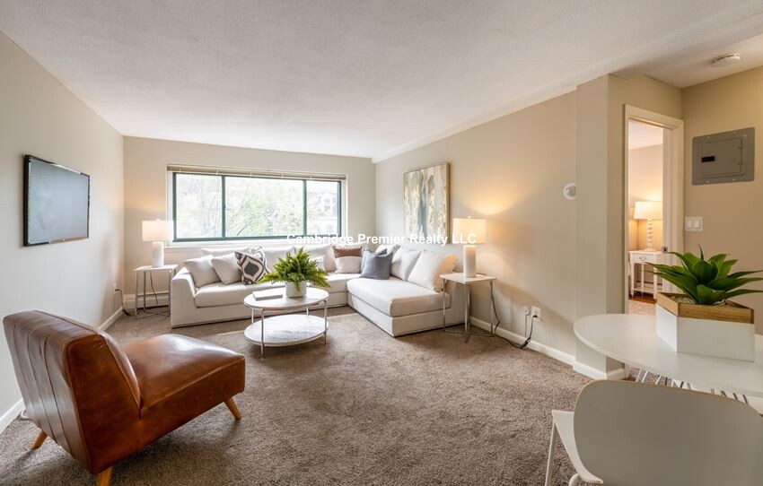 375 Harvard St, Mid-Cambridge