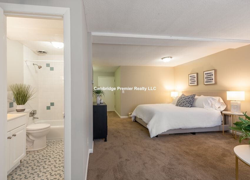 375 Harvard St, Mid-Cambridge
