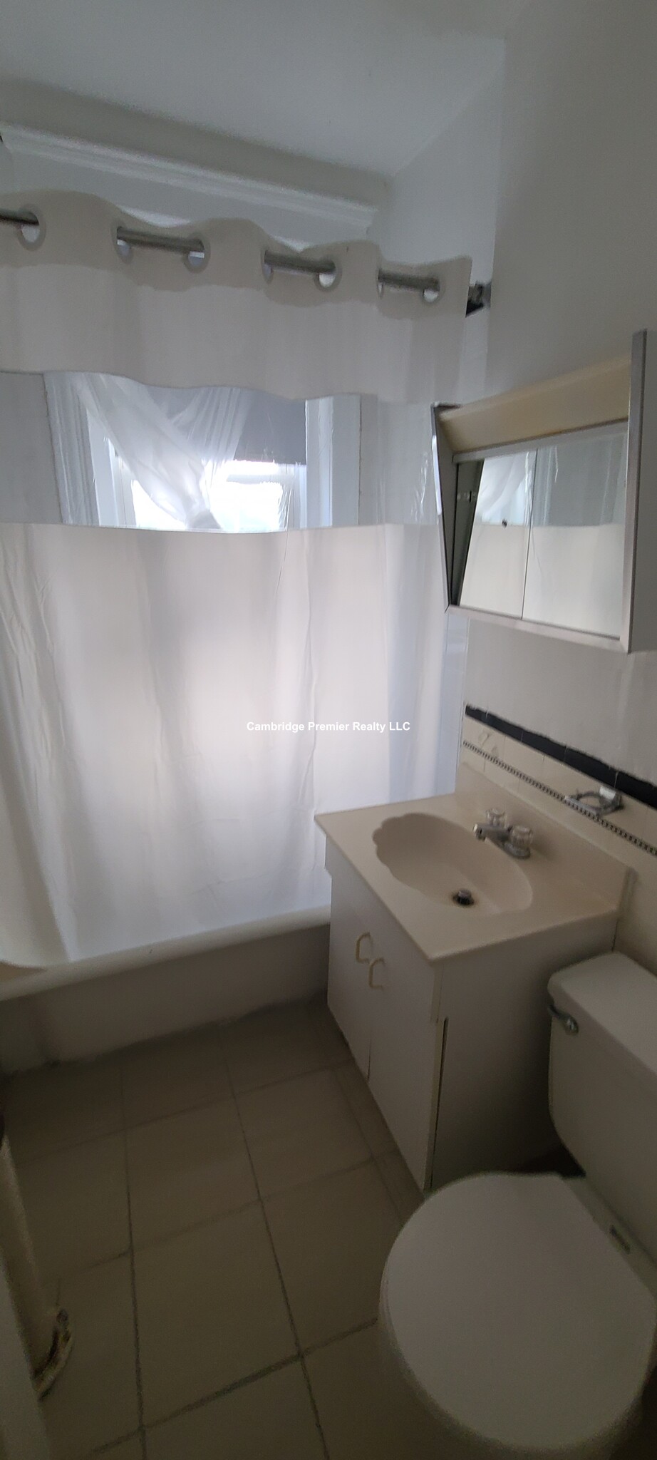 131 Washington St, Brighton