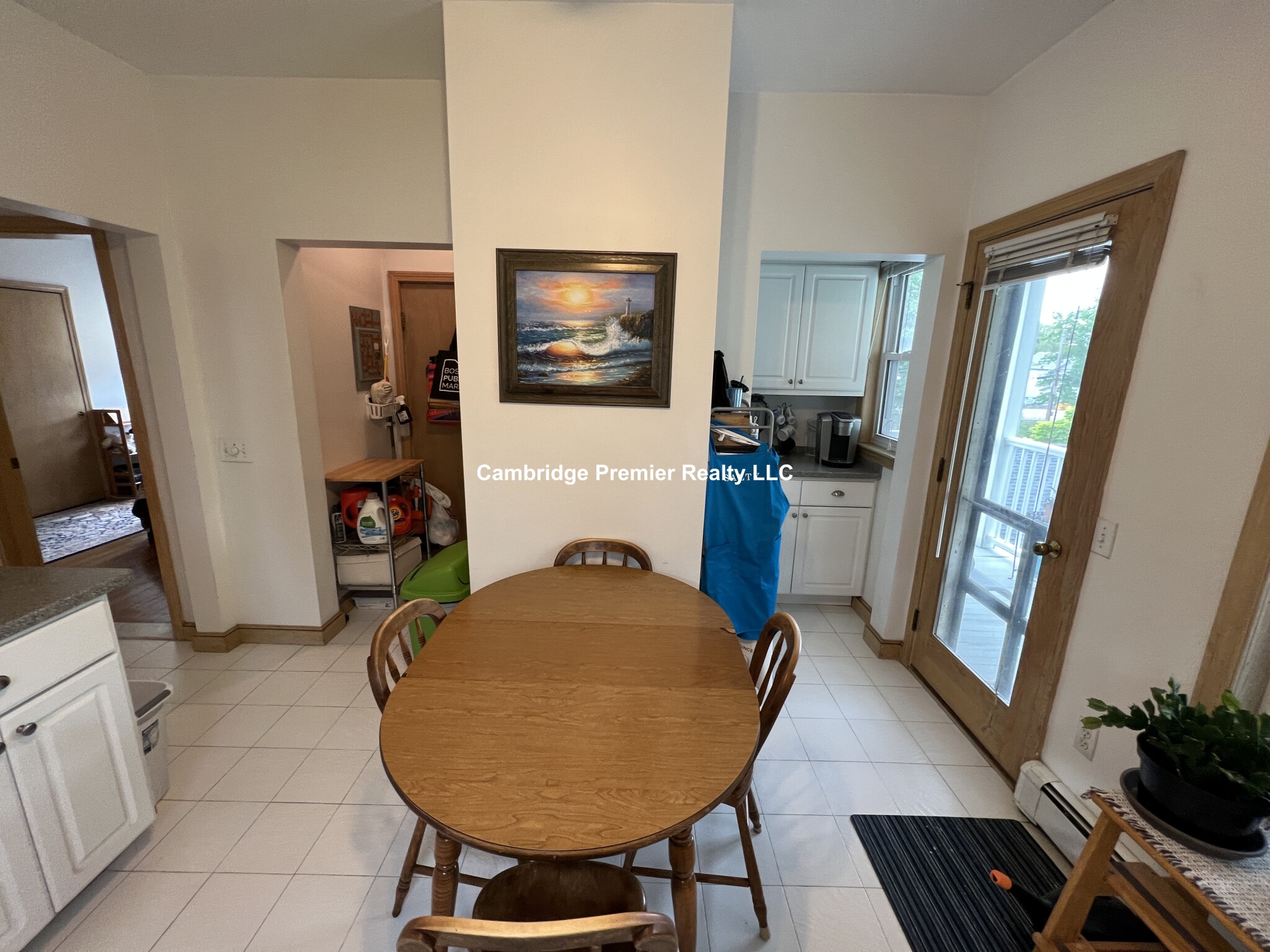 82 Park Ave, Strawberry Hill