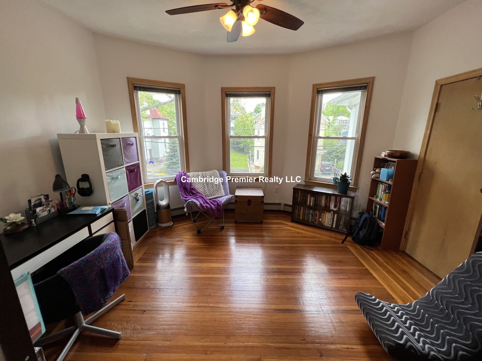 82 Park Ave, Strawberry Hill