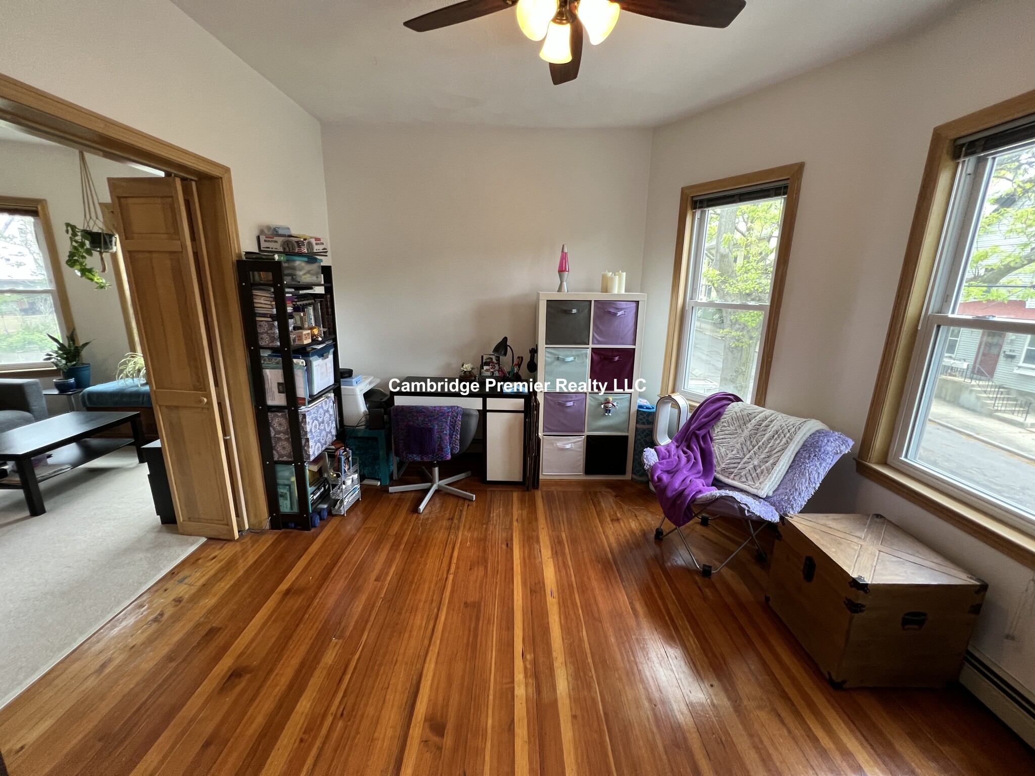 82 Park Ave, Strawberry Hill