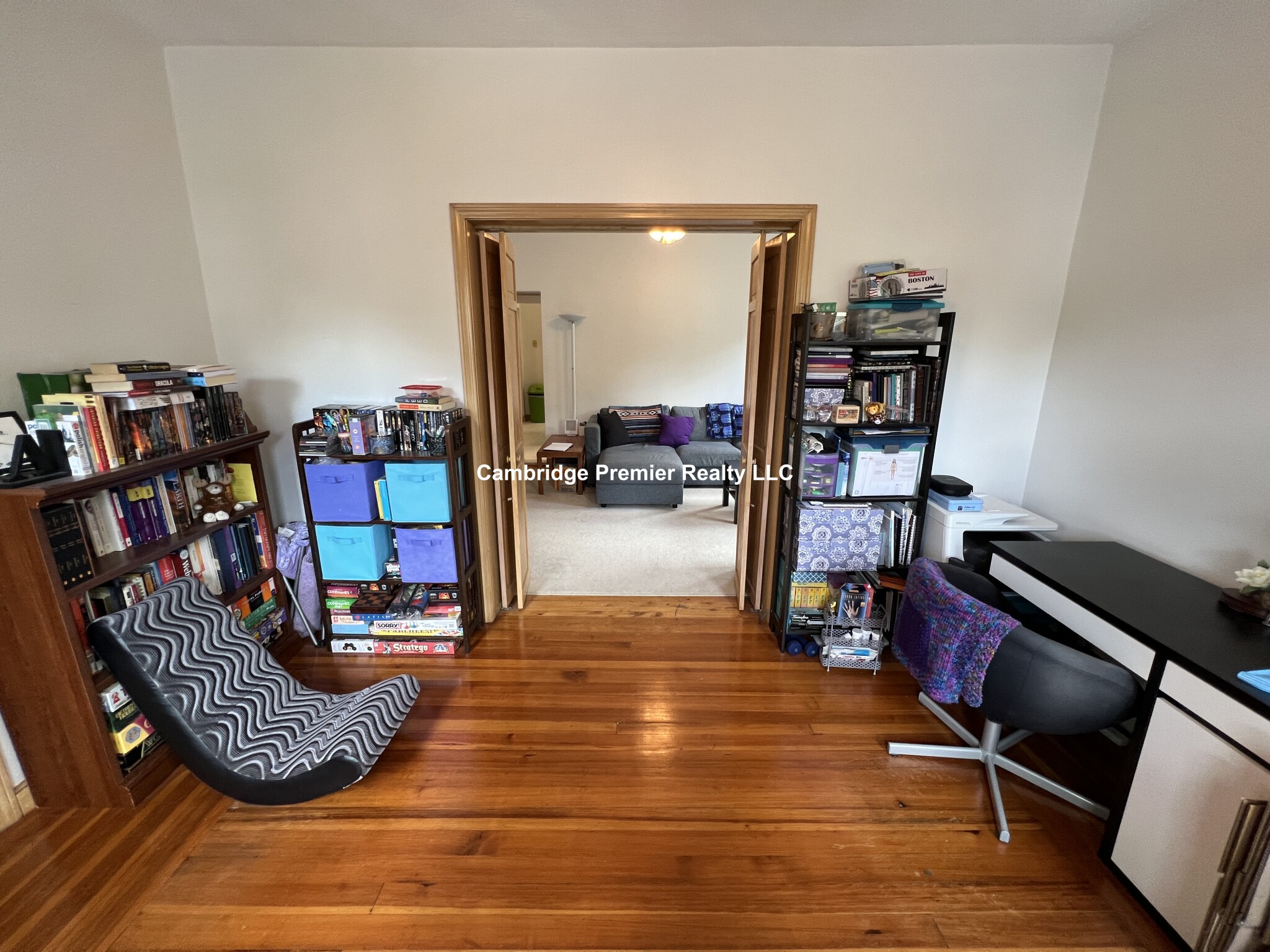 82 Park Ave, Strawberry Hill