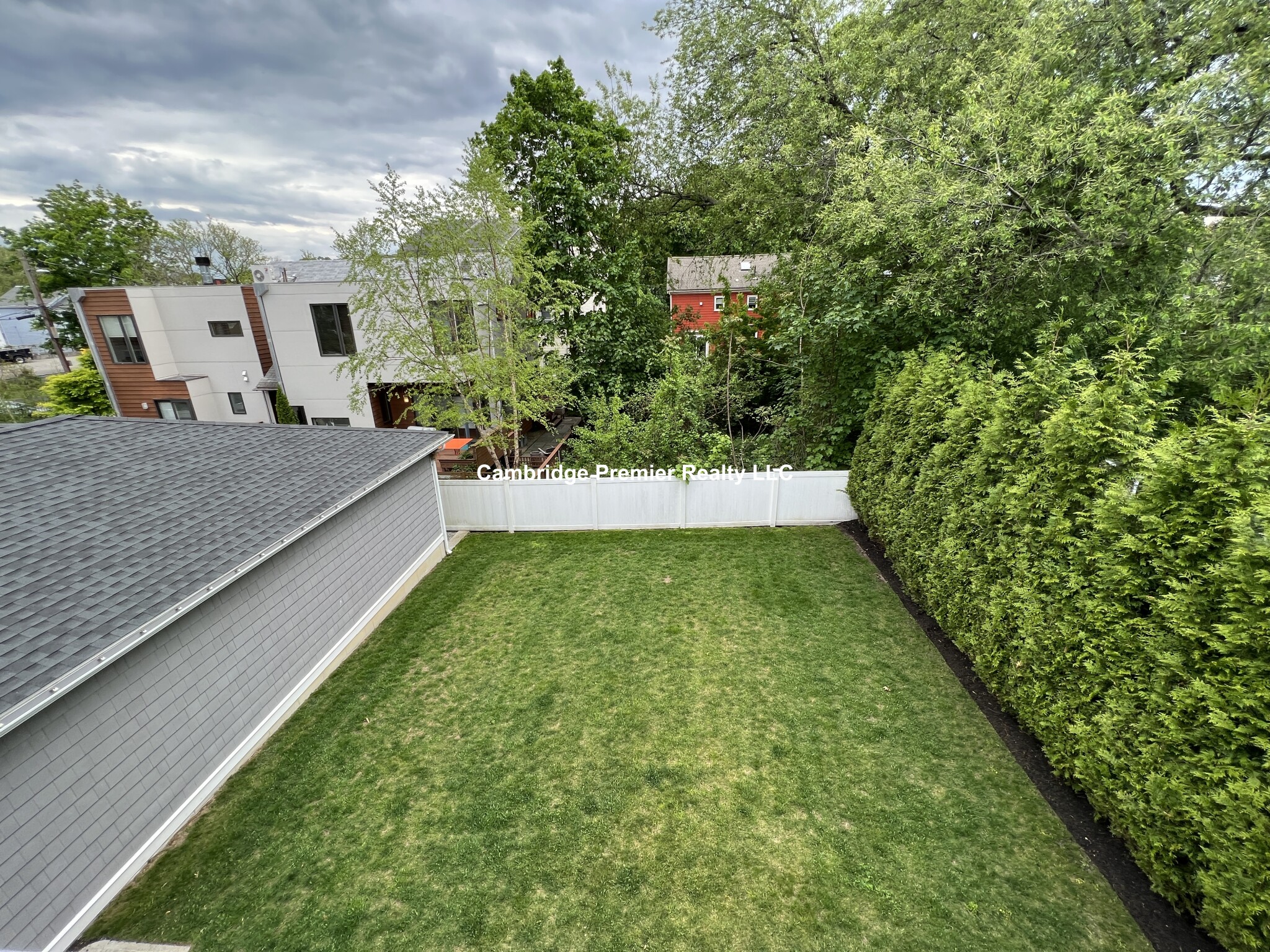 82 Park Ave, Strawberry Hill