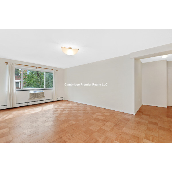 287 Harvard St, Mid-Cambridge