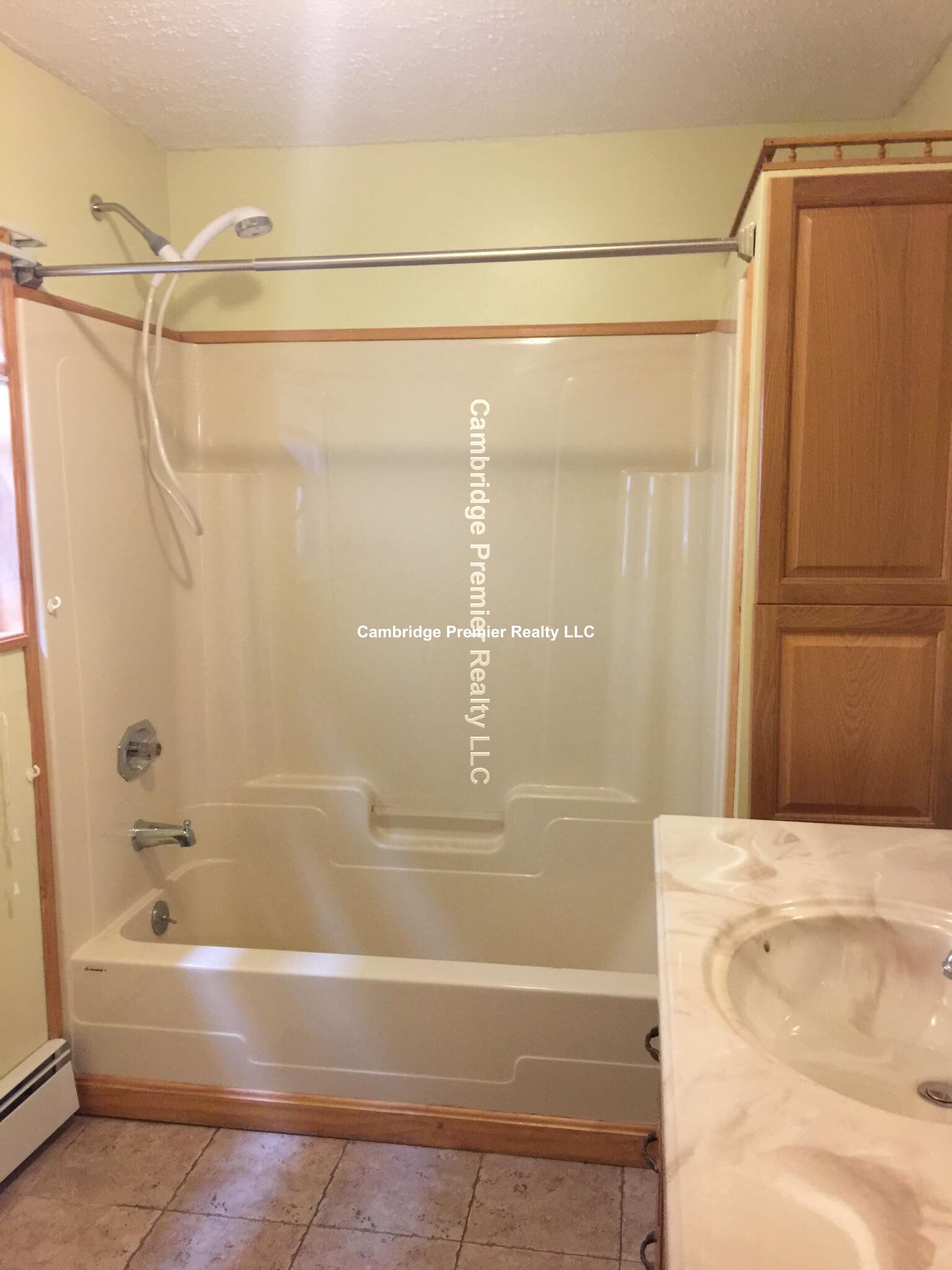 18 Bonair St, East Somerville