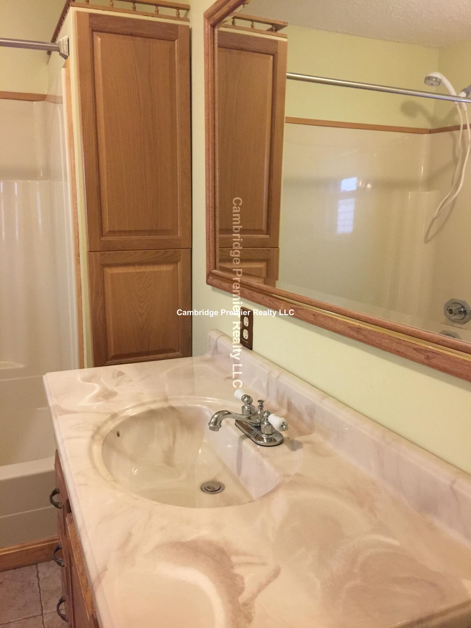 18 Bonair St, East Somerville